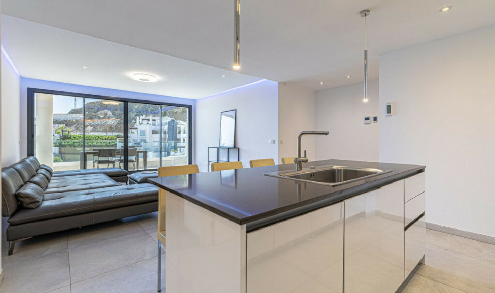 Resale - Apartment -
La Quinta