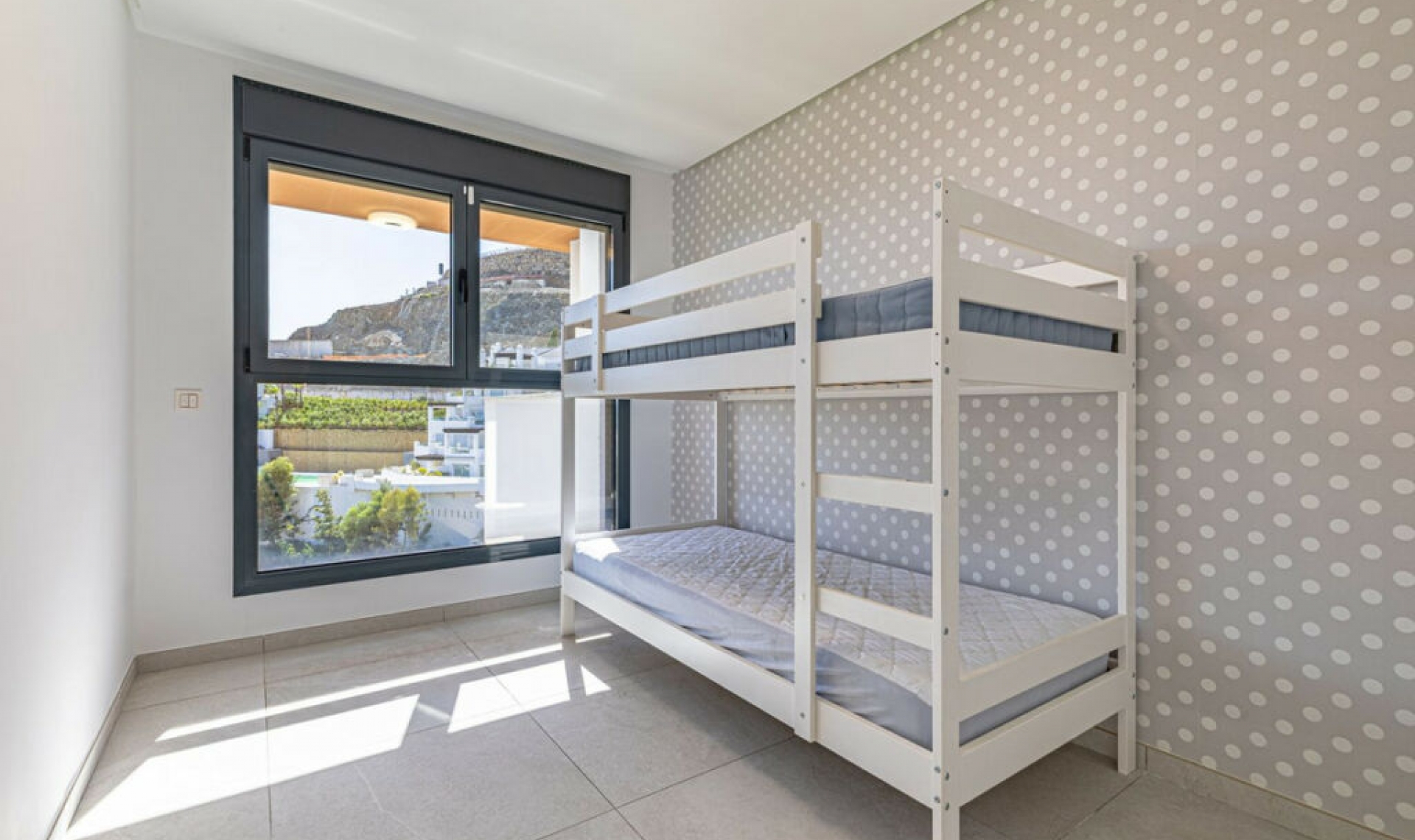 Resale - Apartment -
La Quinta