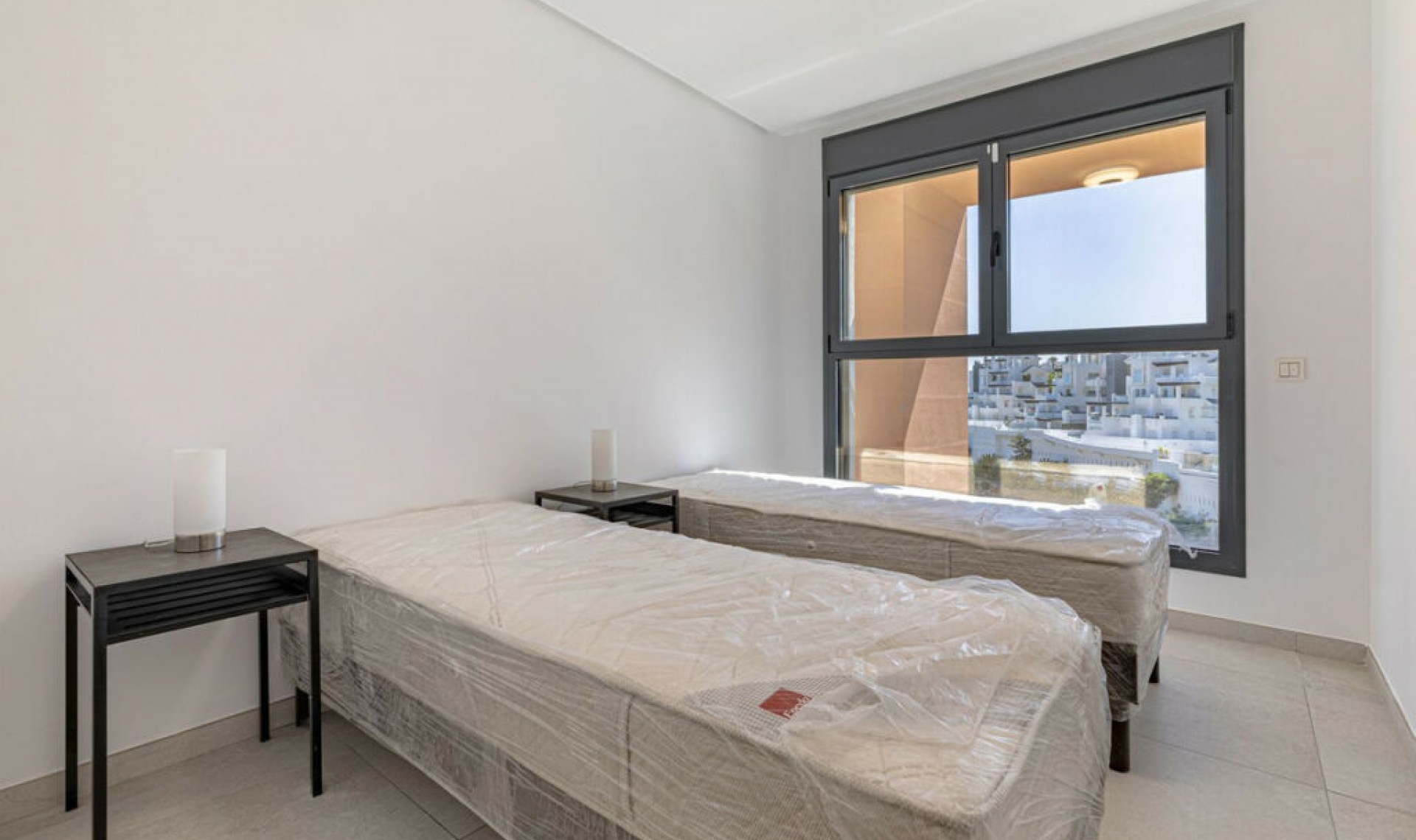 Resale - Apartment -
La Quinta