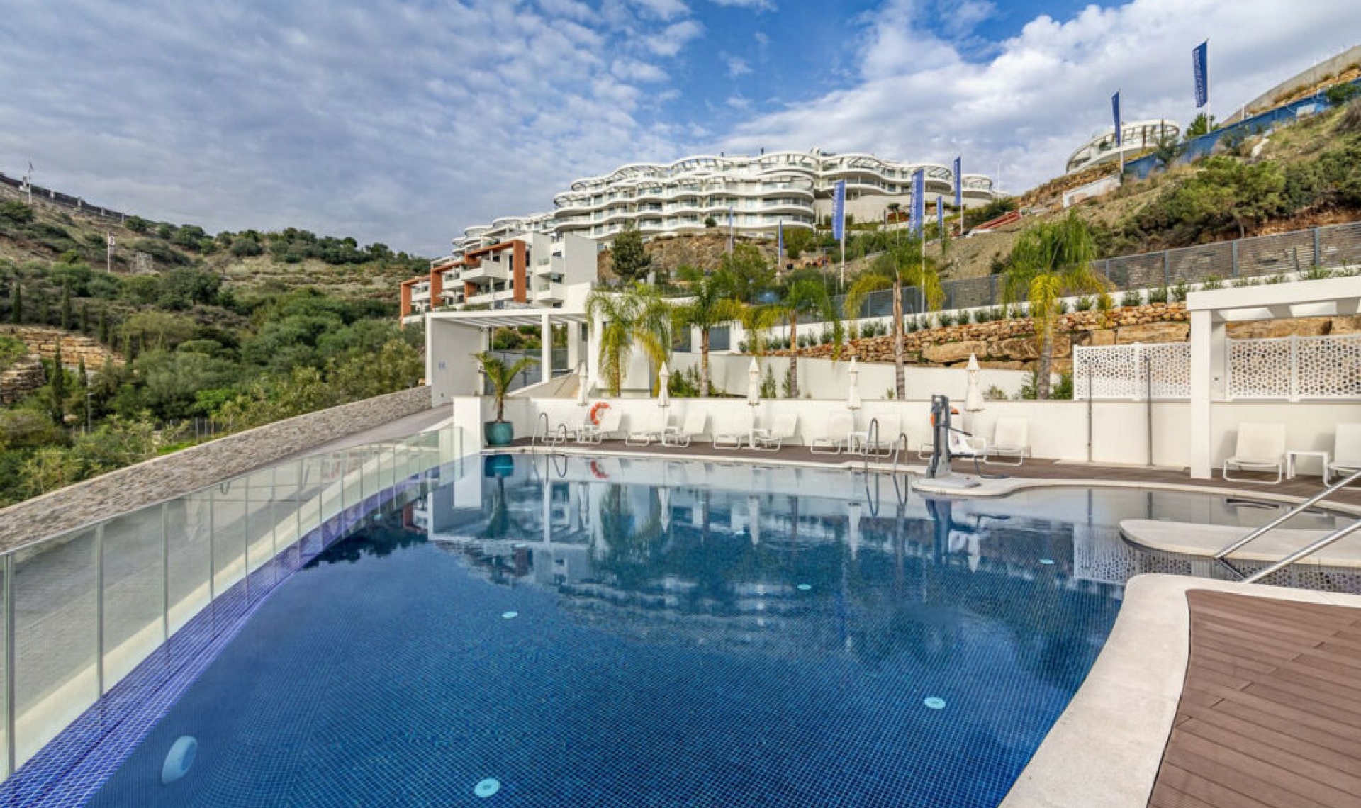 Resale - Apartment -
La Quinta