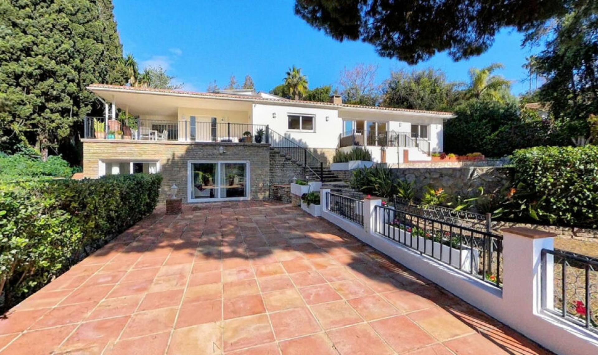 Resale - Apartment -
La Quinta