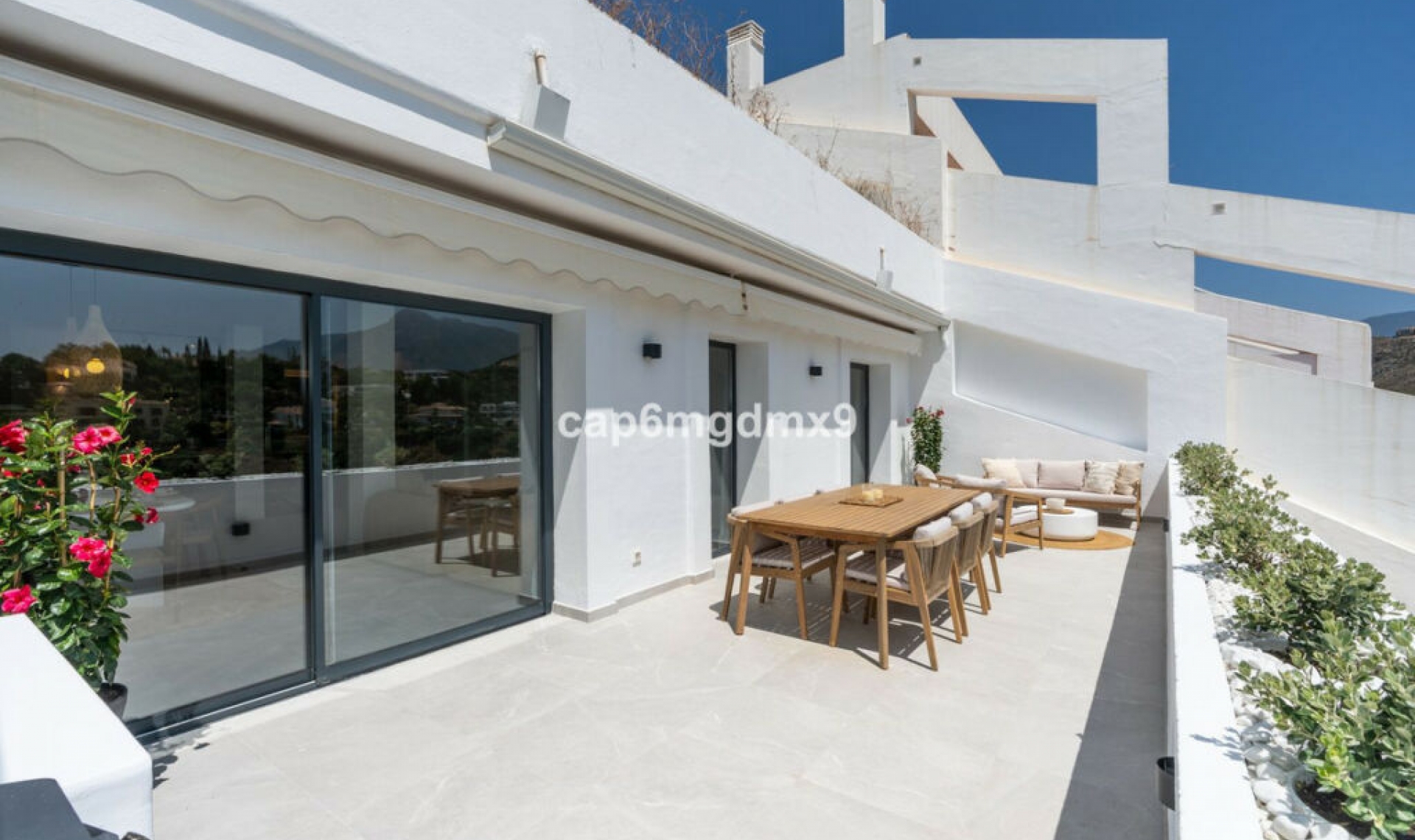 Resale - Apartment -
La Quinta