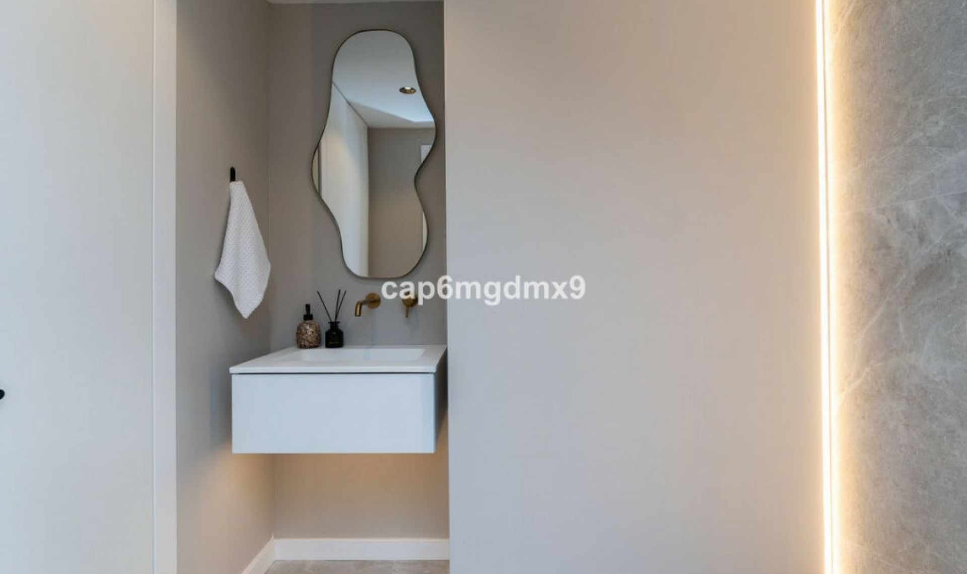 Resale - Apartment -
La Quinta