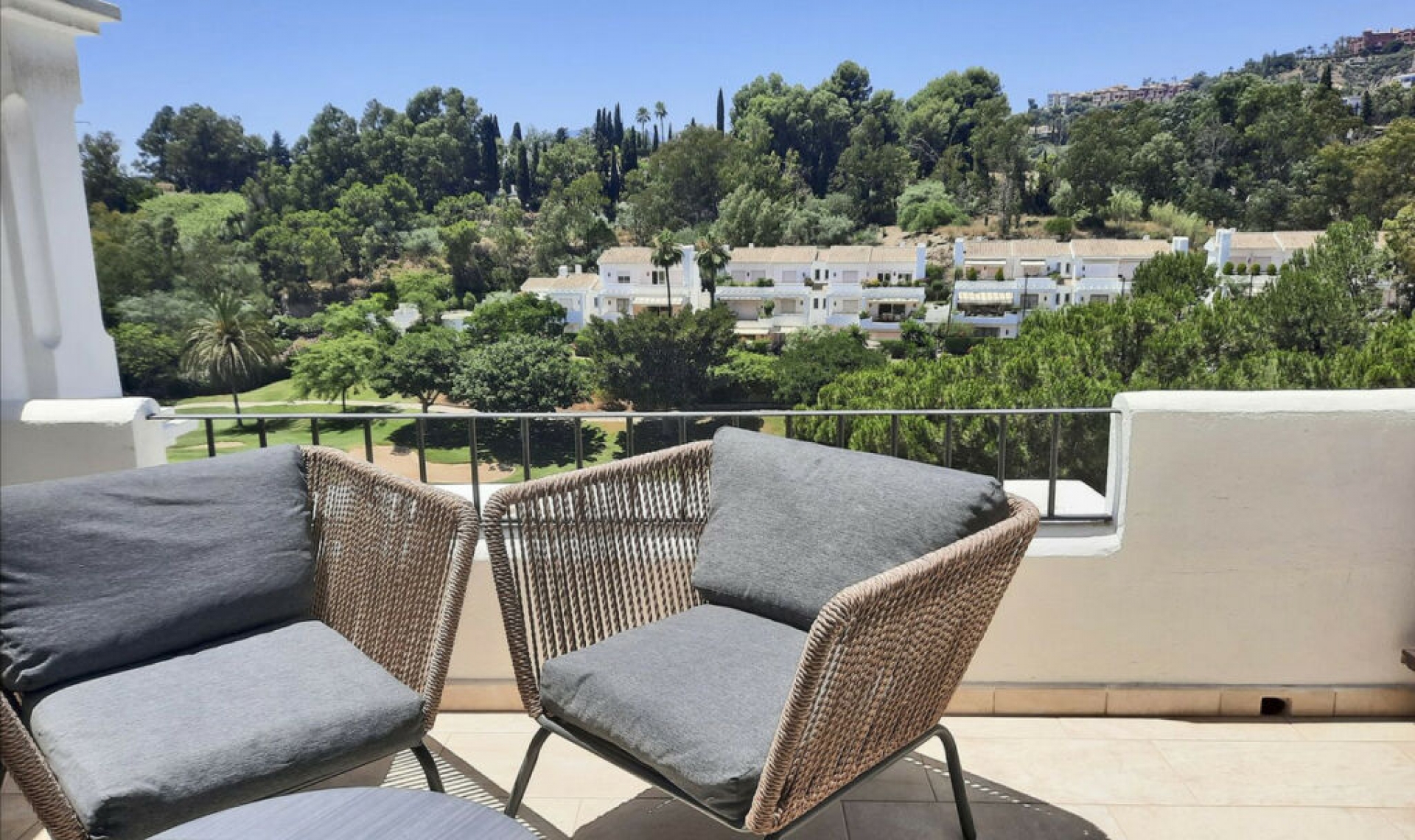 Resale - Apartment -
La Quinta