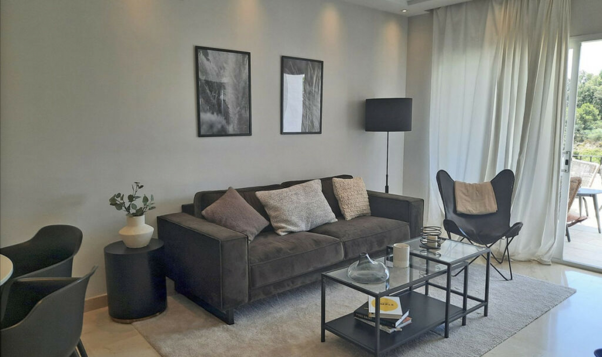 Resale - Apartment -
La Quinta