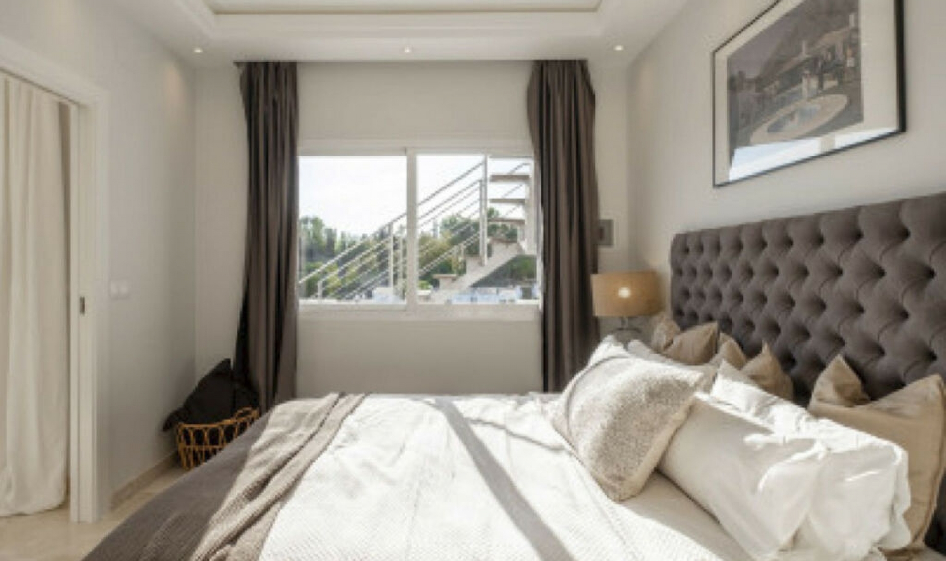 Resale - Apartment -
La Quinta