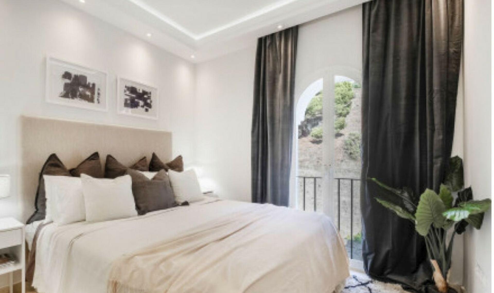 Resale - Apartment -
La Quinta