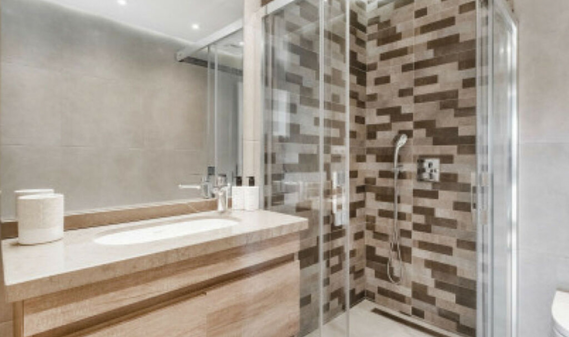 Resale - Apartment -
La Quinta