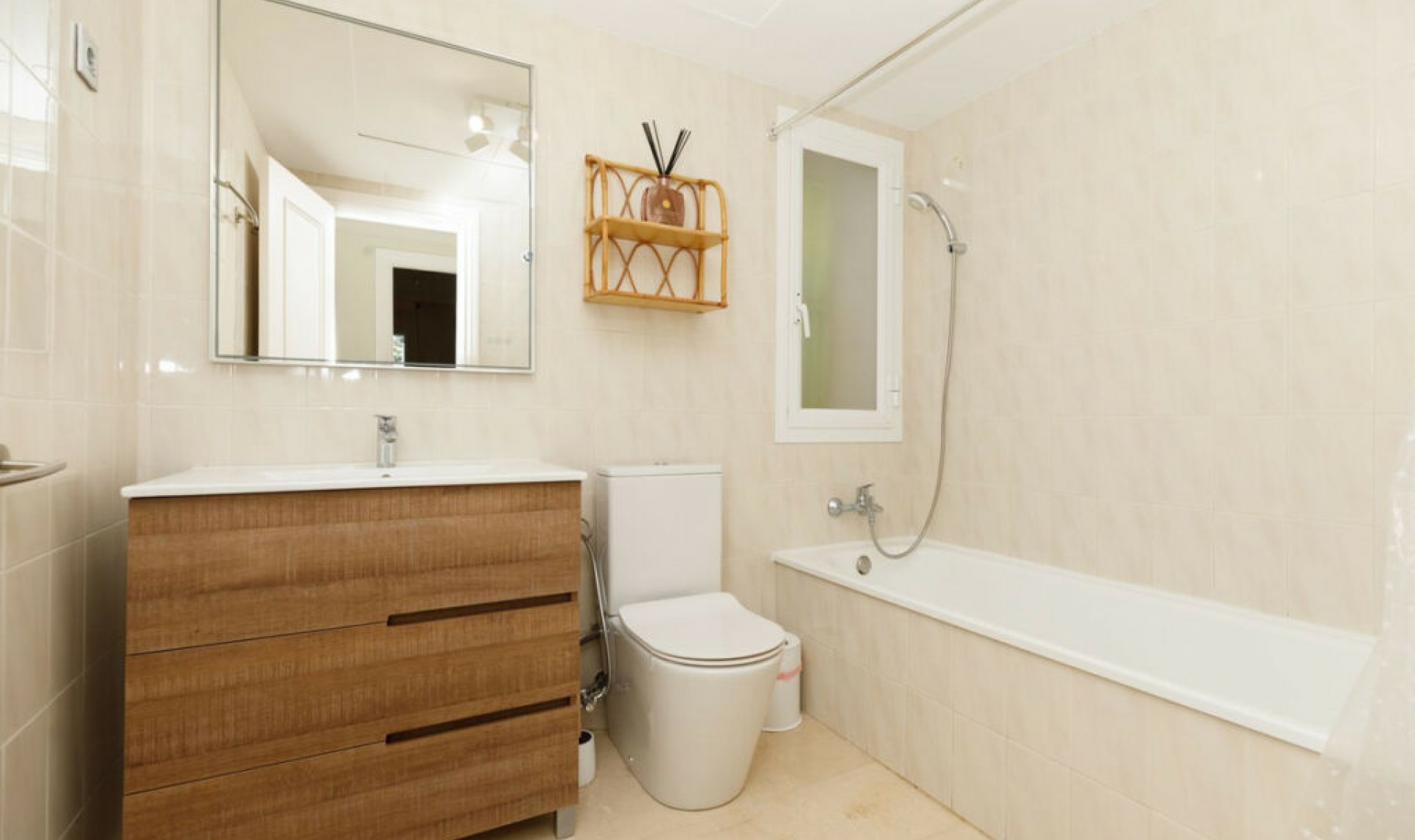 Resale - Apartment -
La Quinta