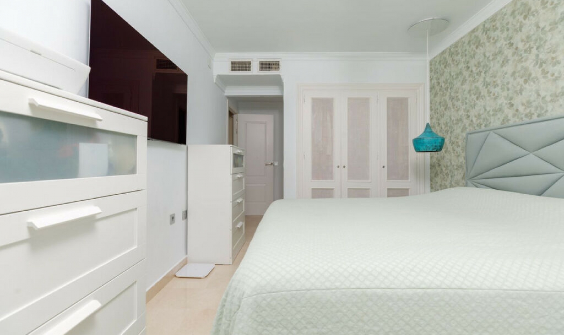 Resale - Apartment -
La Quinta