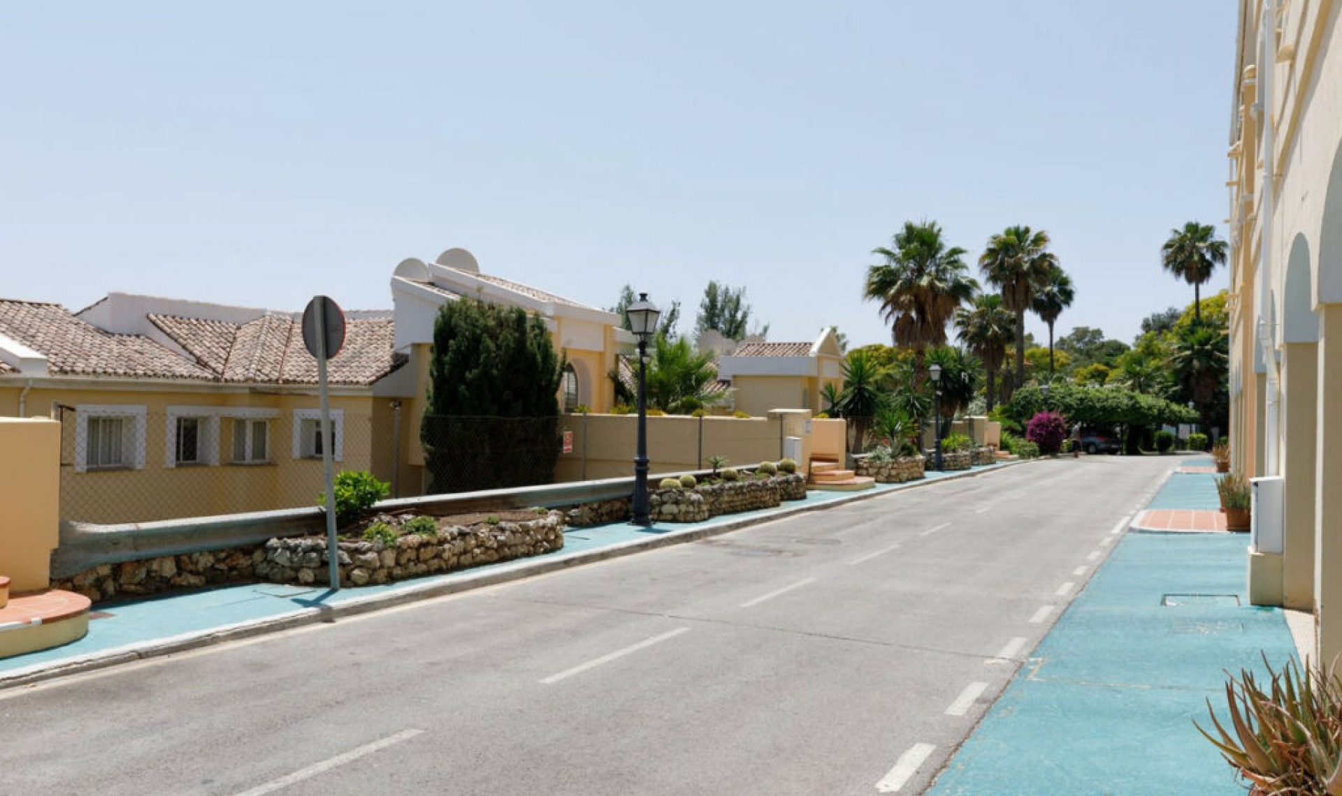 Resale - Apartment -
La Quinta