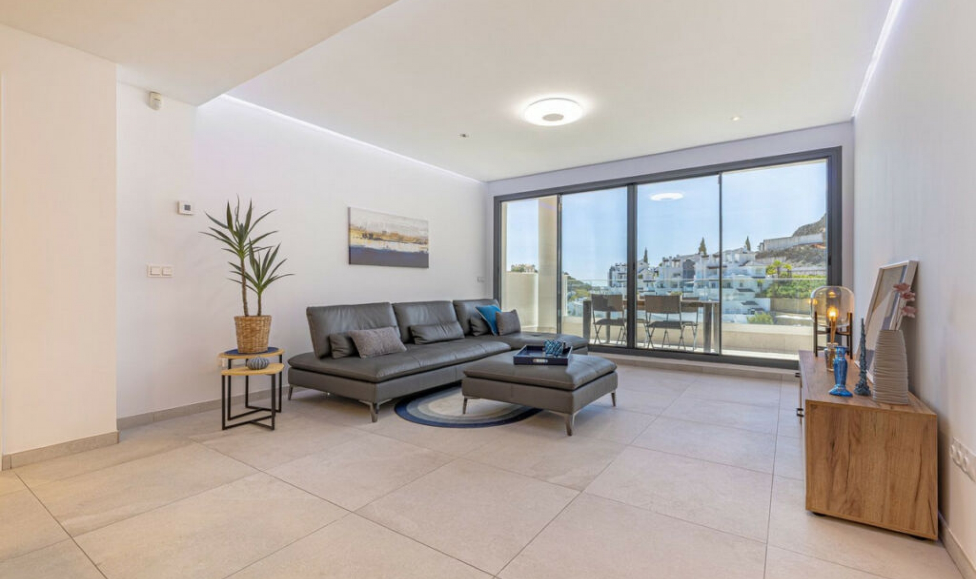 Resale - Apartment -
La Quinta
