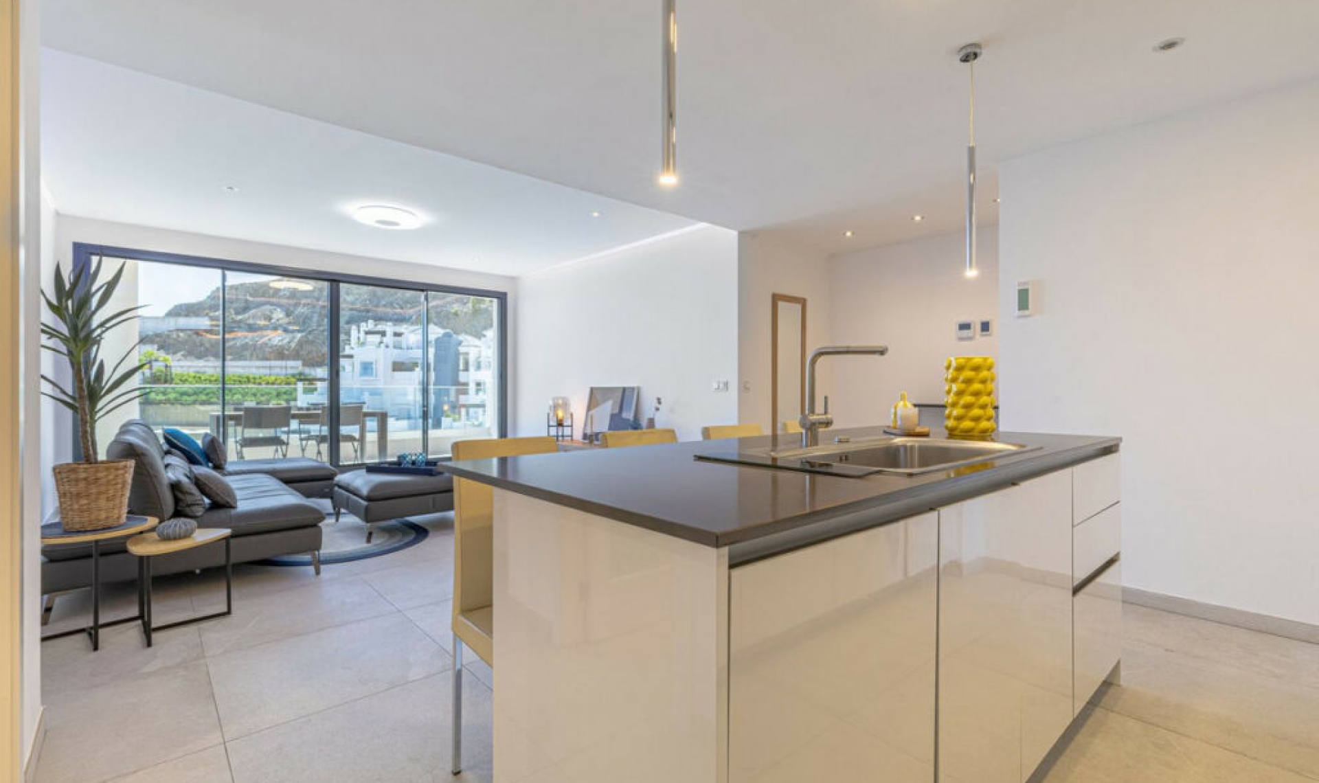 Resale - Apartment -
La Quinta