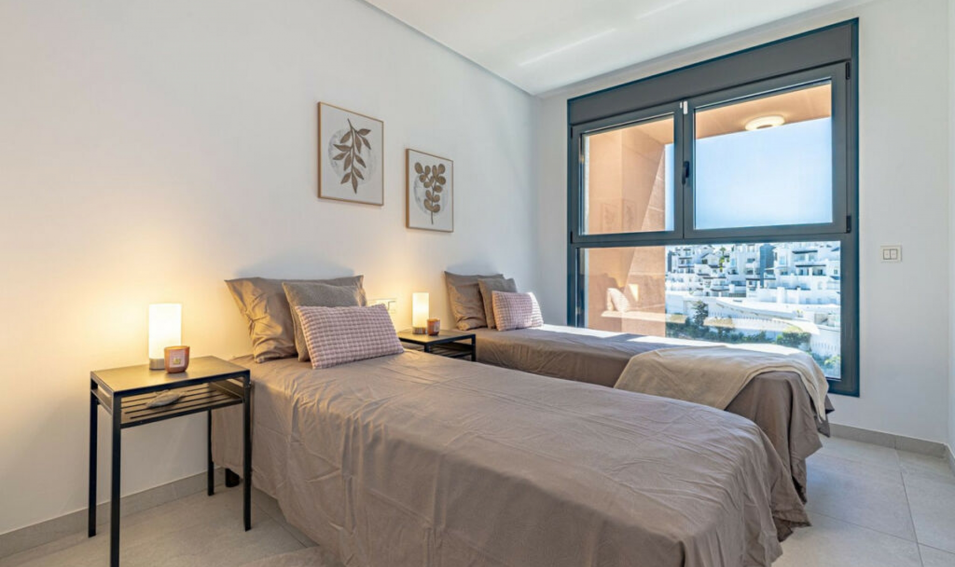 Resale - Apartment -
La Quinta