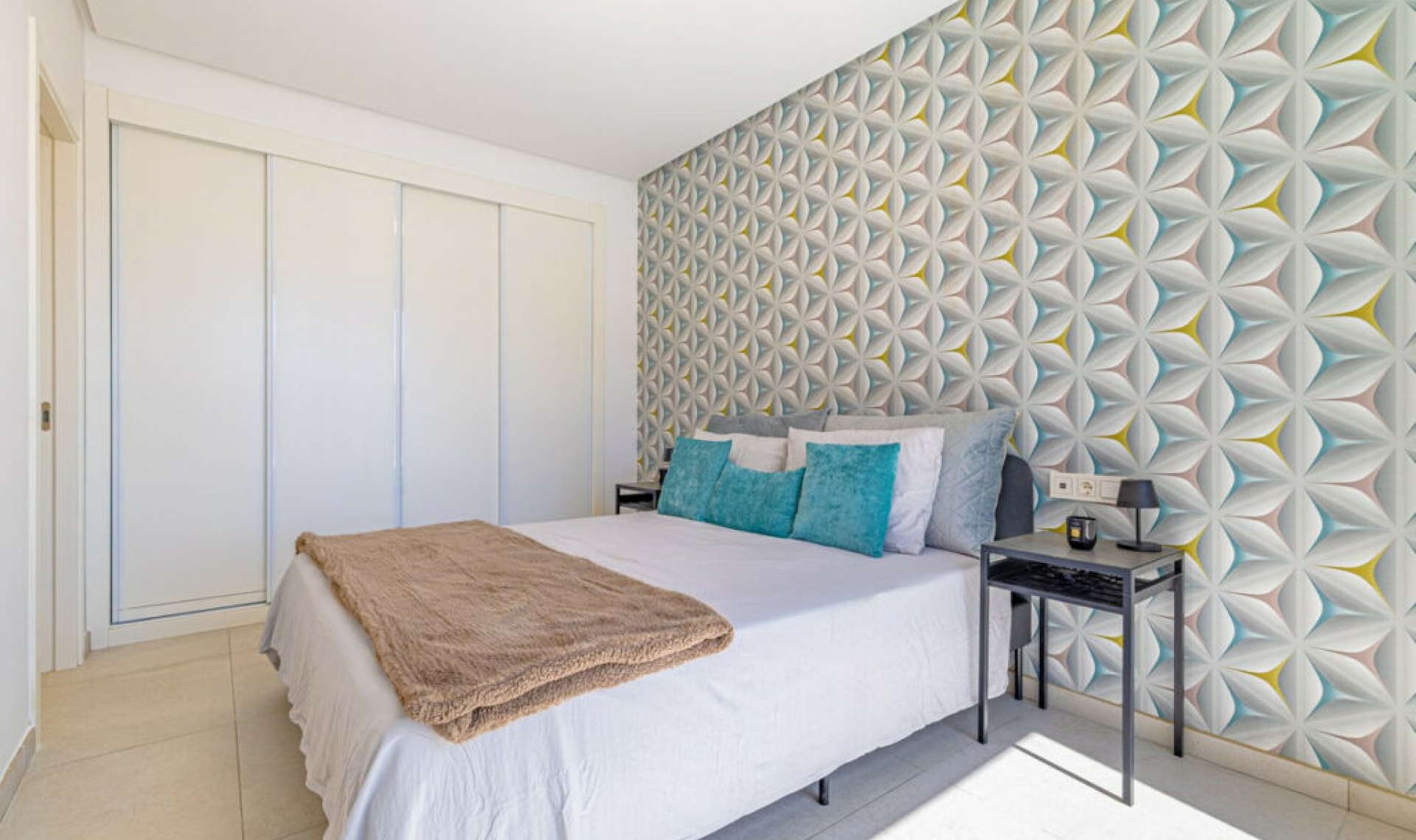 Resale - Apartment -
La Quinta