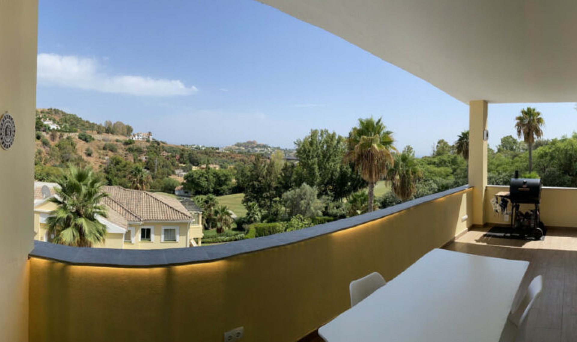 Resale - Apartment -
La Quinta