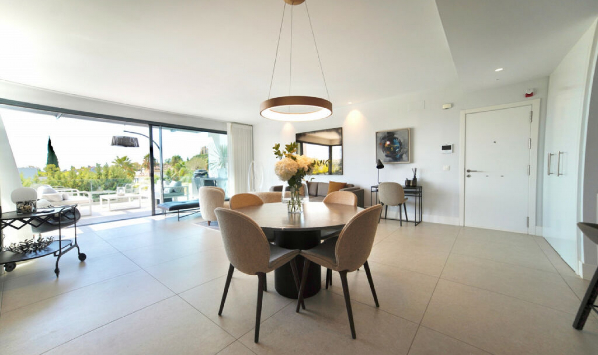 Resale - Apartment -
La Quinta