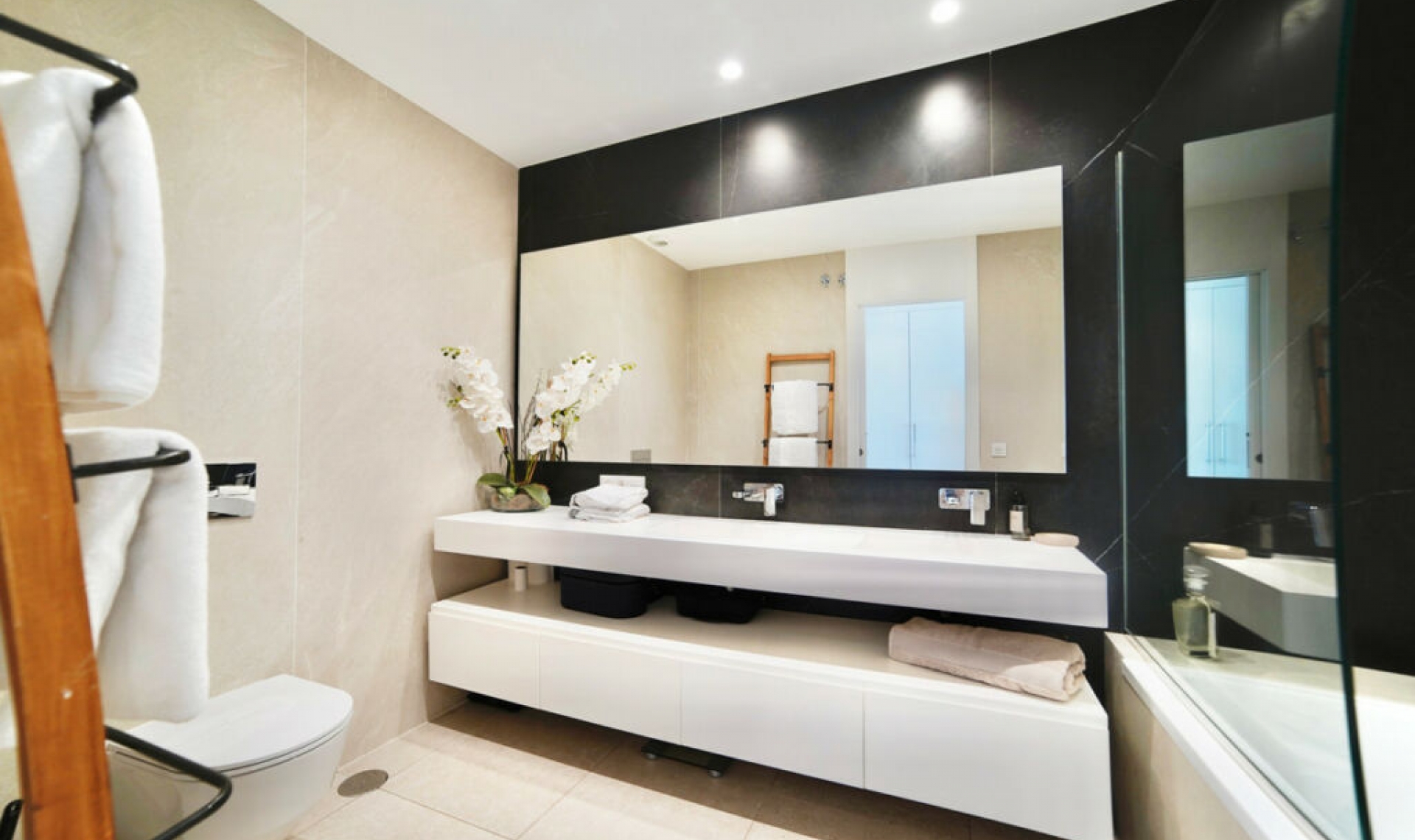 Resale - Apartment -
La Quinta