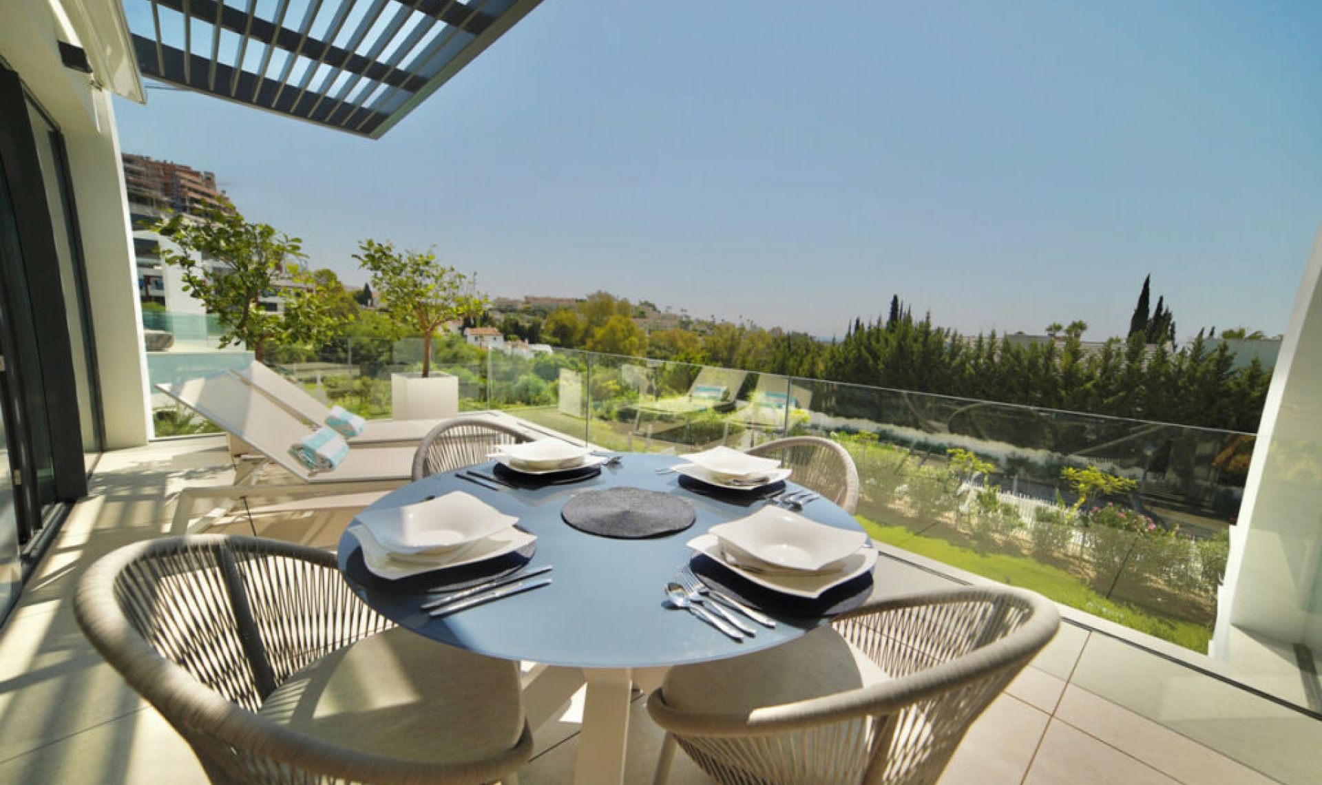 Resale - Apartment -
La Quinta