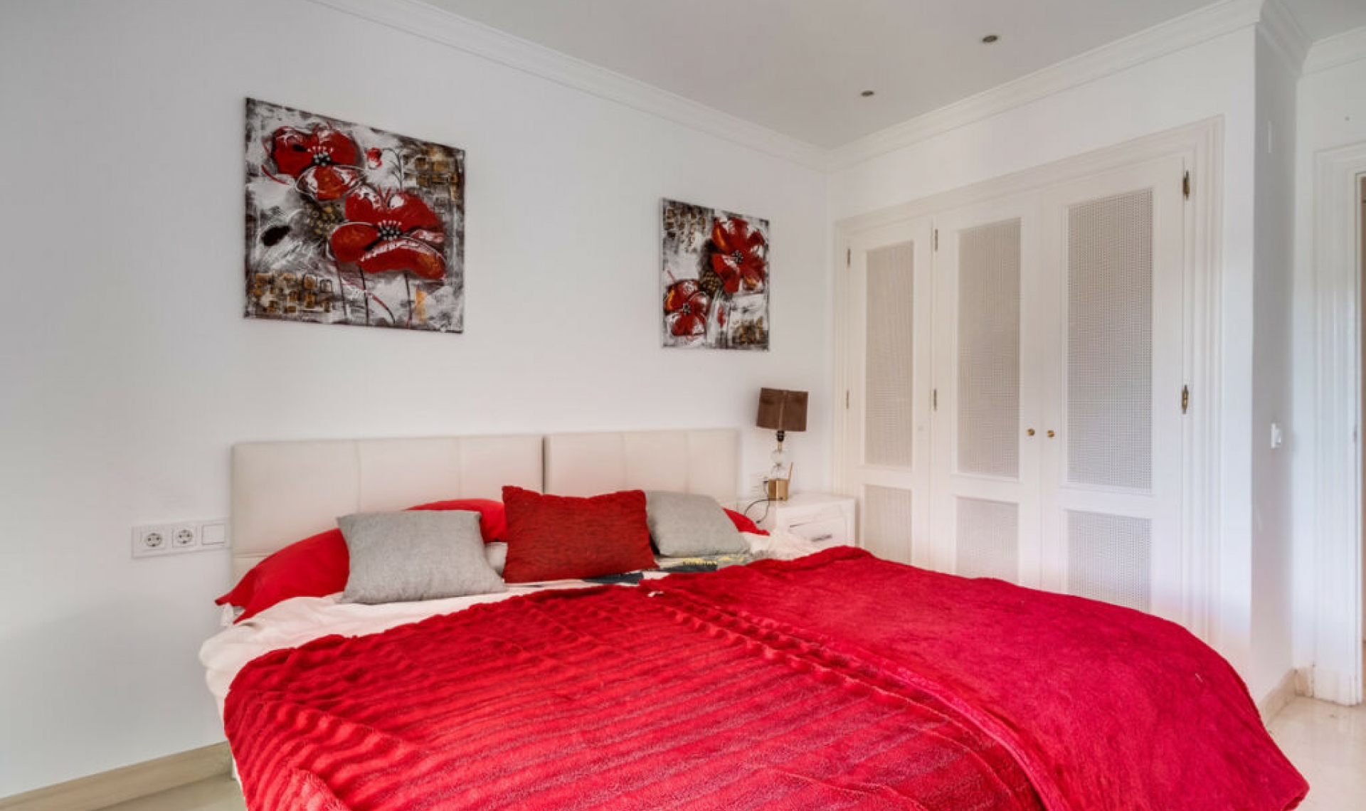 Resale - Apartment -
La Quinta