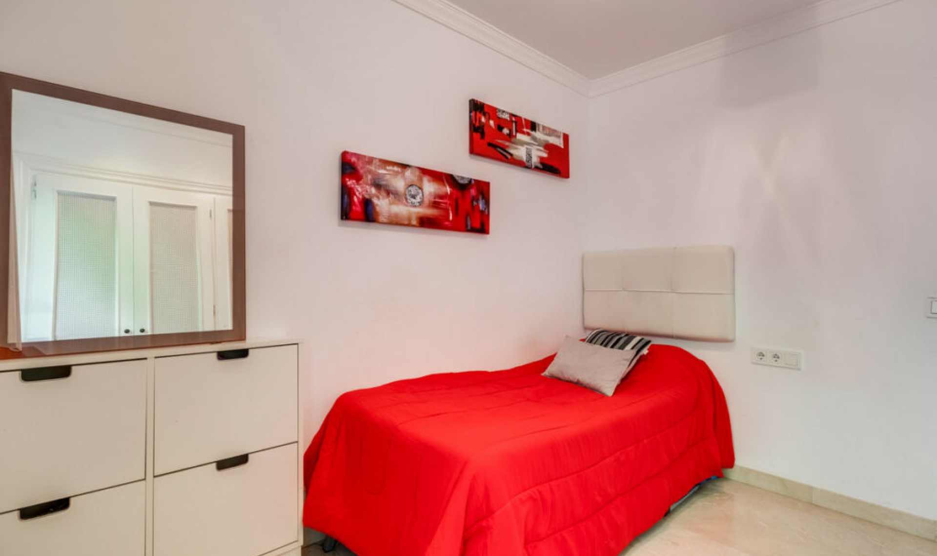 Resale - Apartment -
La Quinta