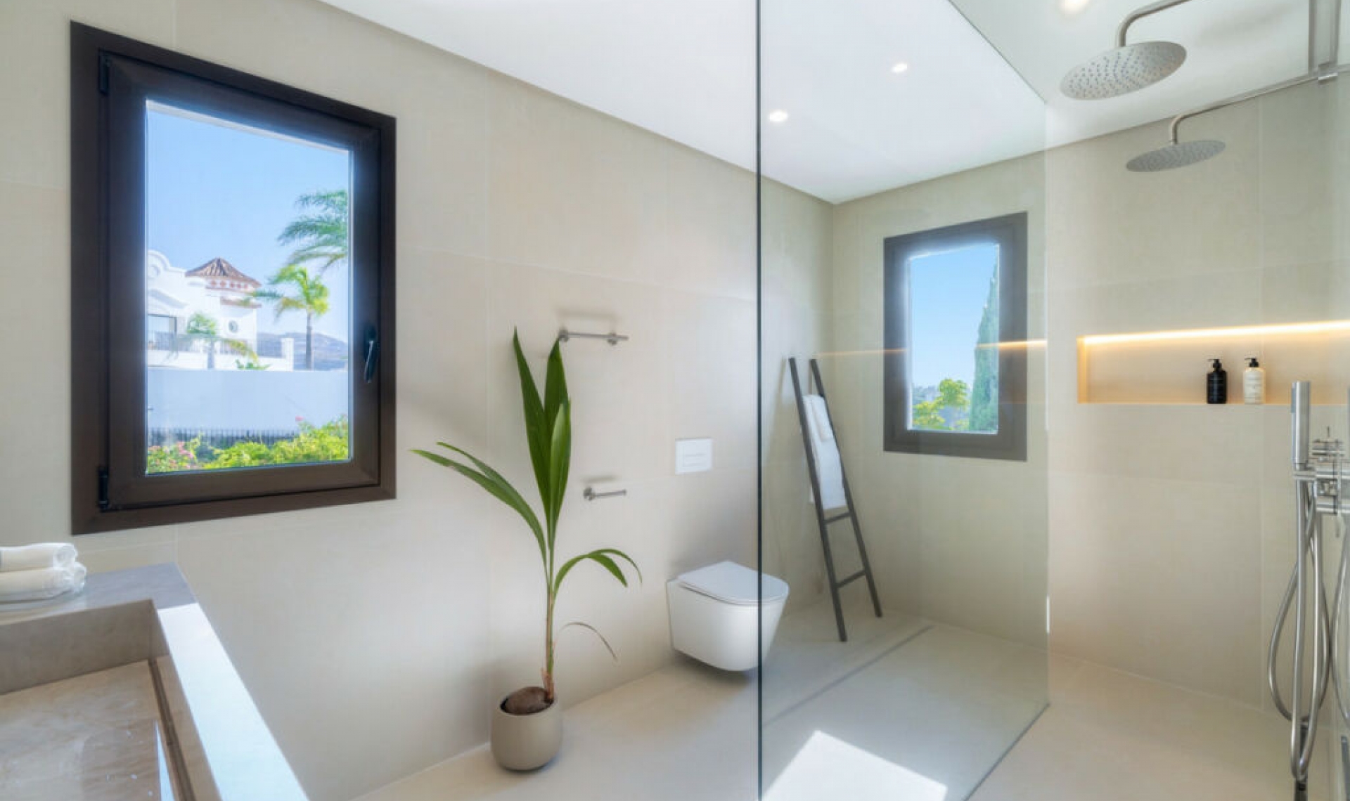 Resale - Apartment -
La Quinta