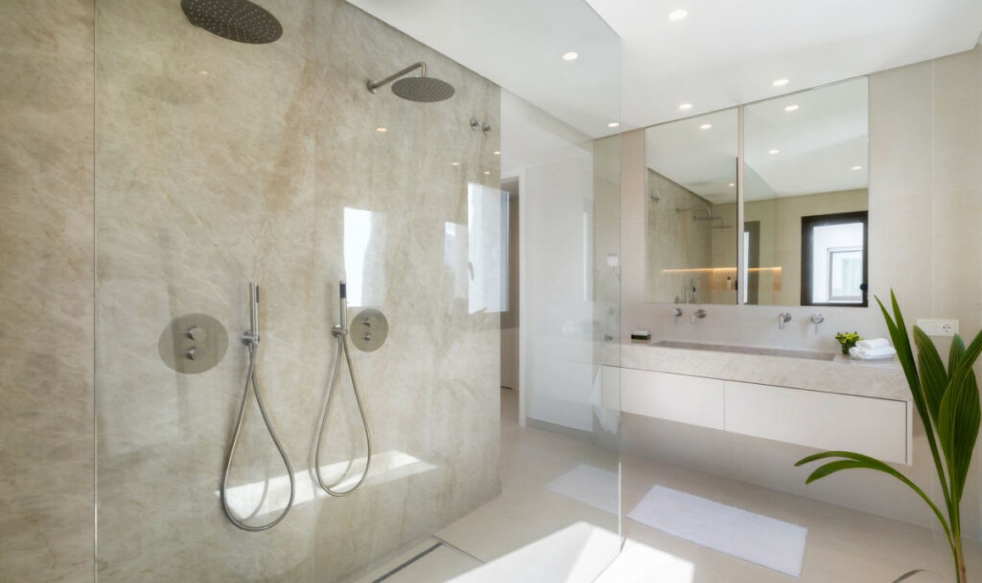 Resale - Apartment -
La Quinta