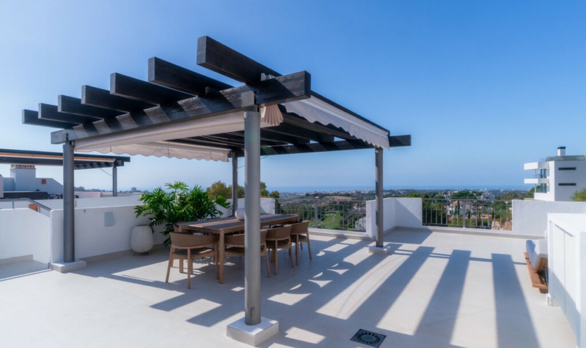 Resale - Apartment -
La Quinta