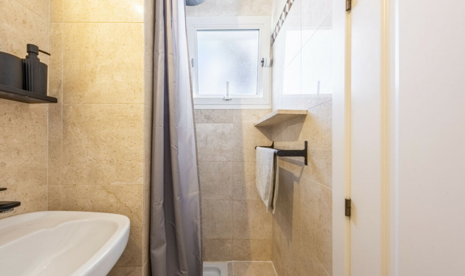 Resale - Apartment -
La Quinta