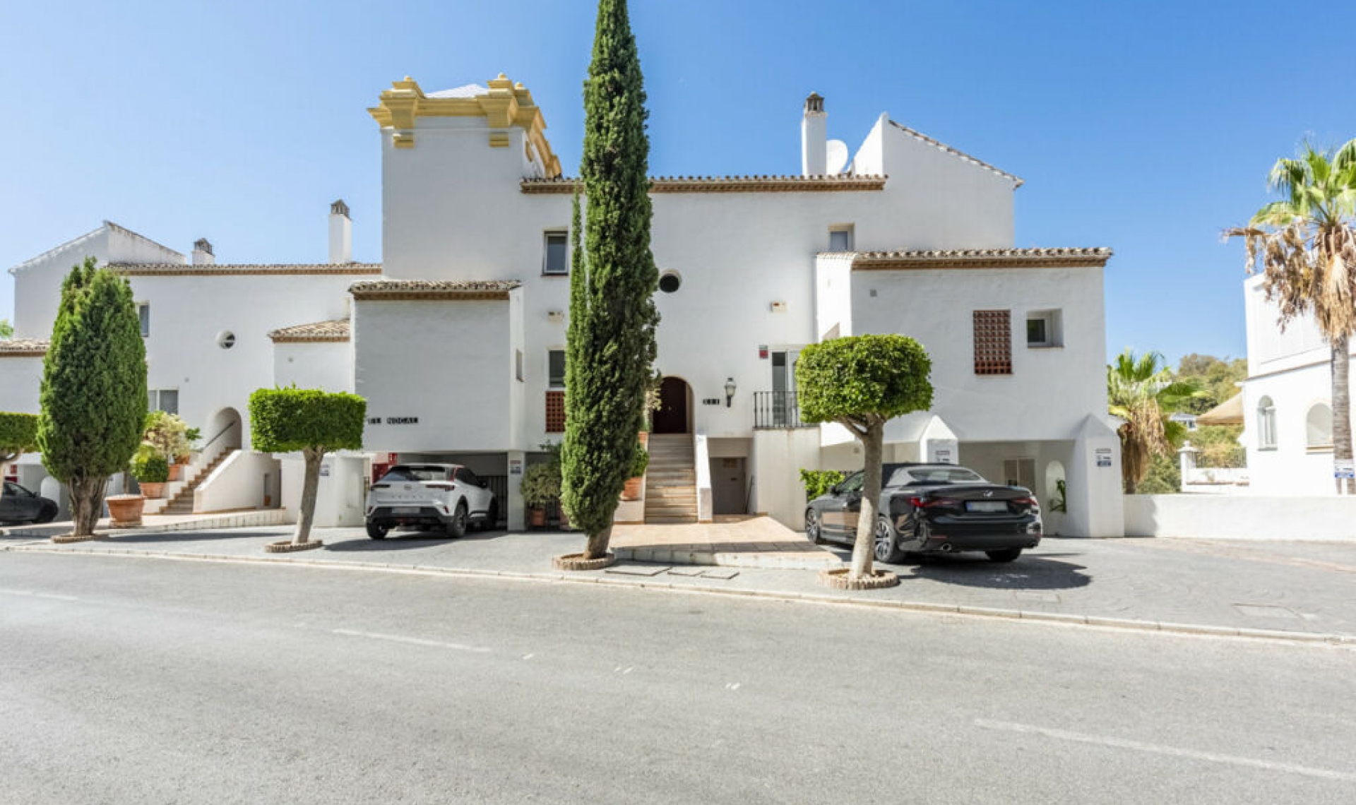 Resale - Apartment -
La Quinta