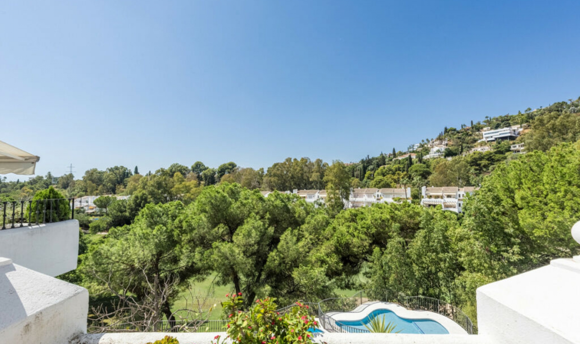 Resale - Apartment -
La Quinta