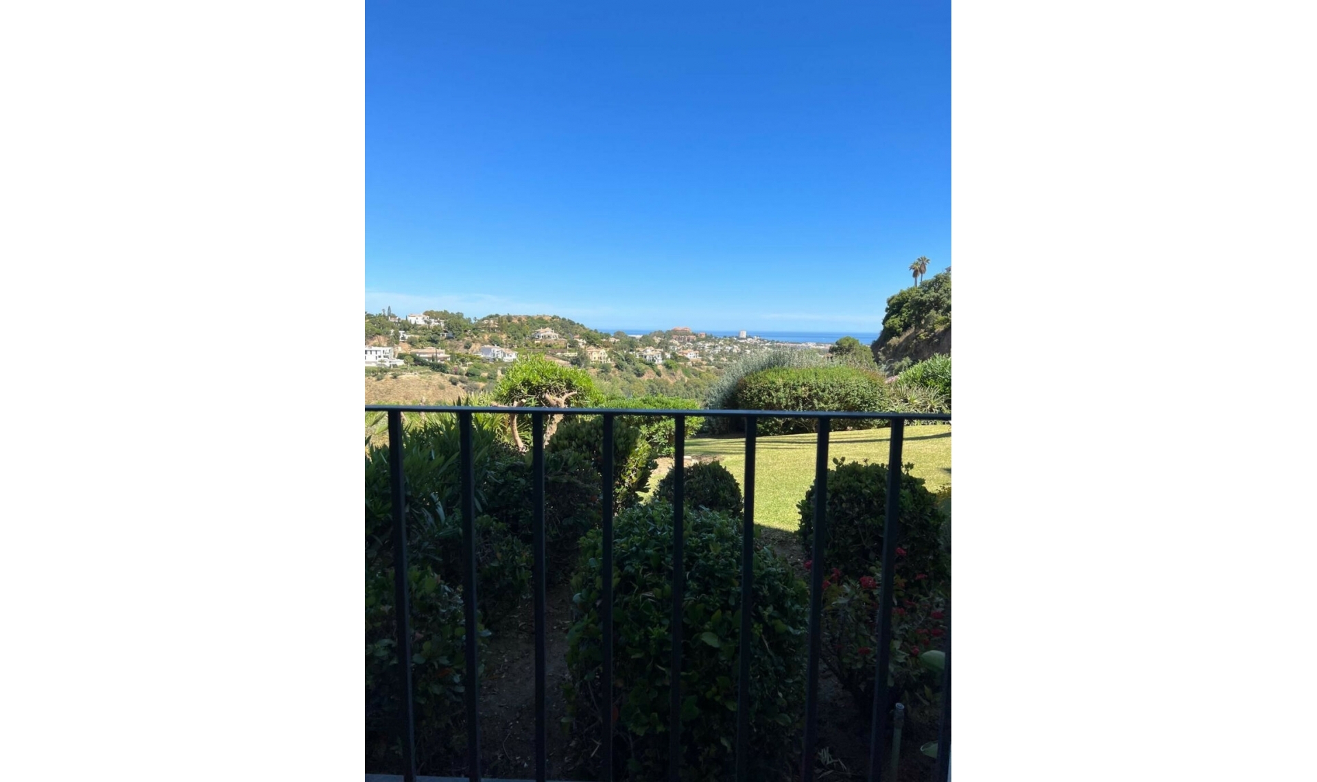 Resale - Apartment -
La Quinta