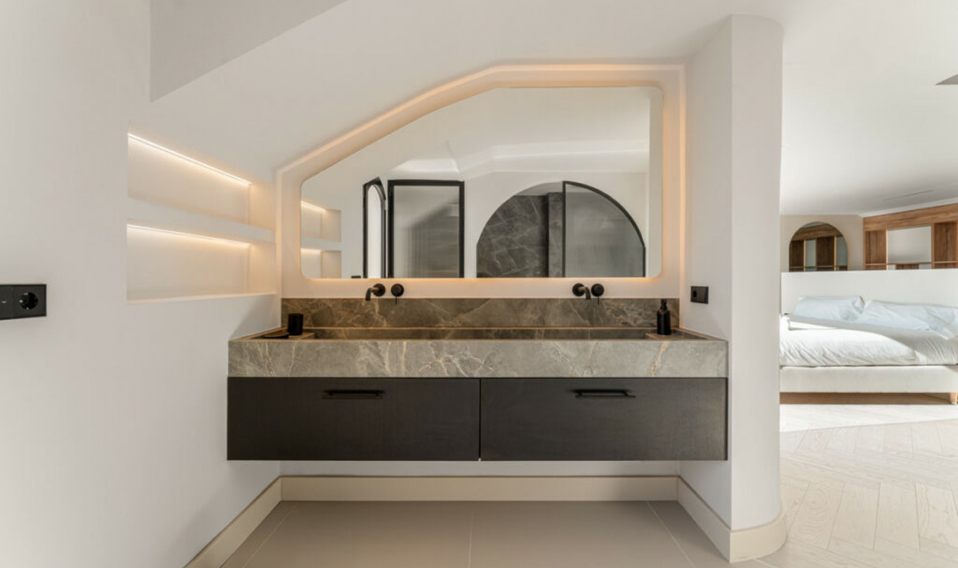 Resale - Apartment -
La Quinta