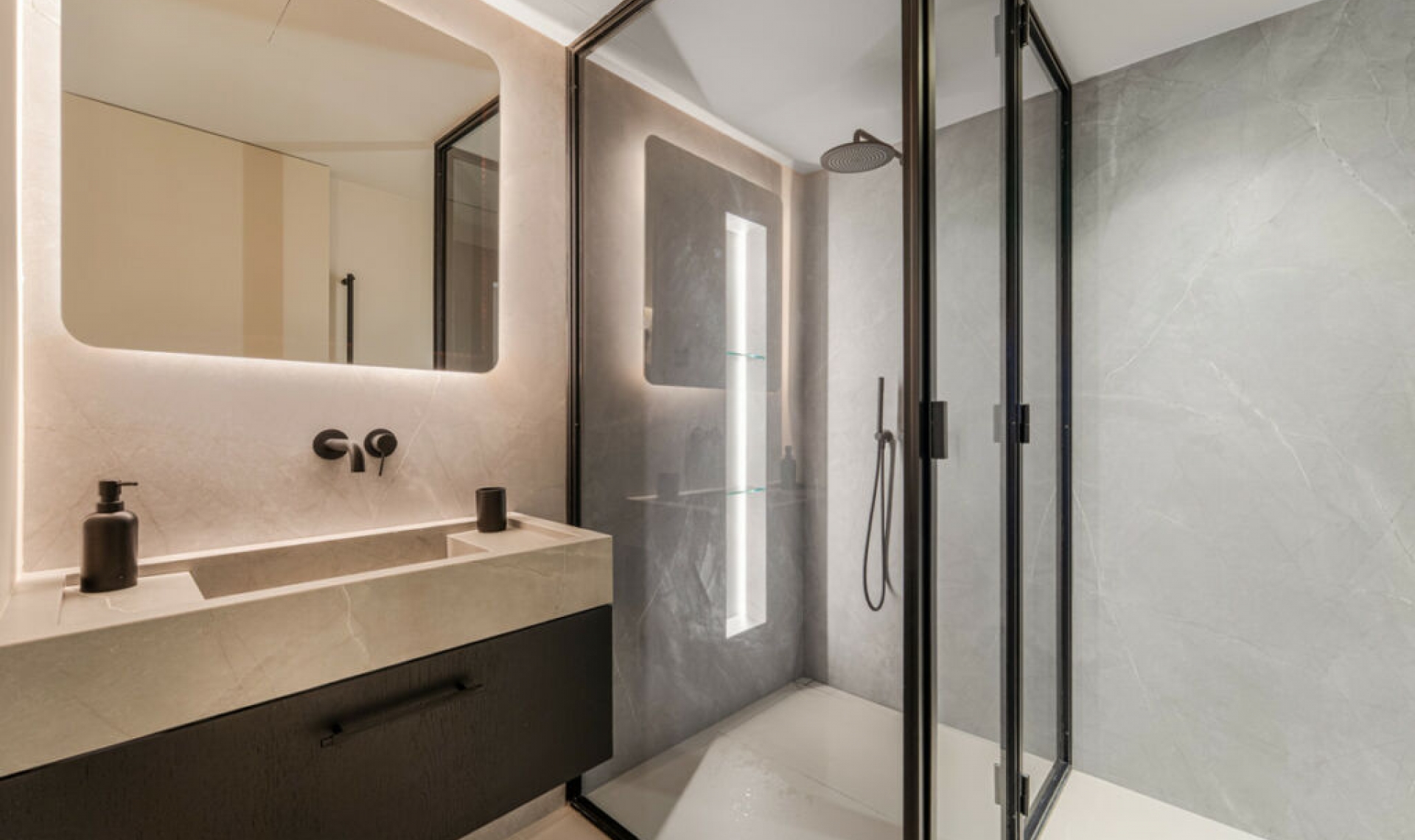 Resale - Apartment -
La Quinta