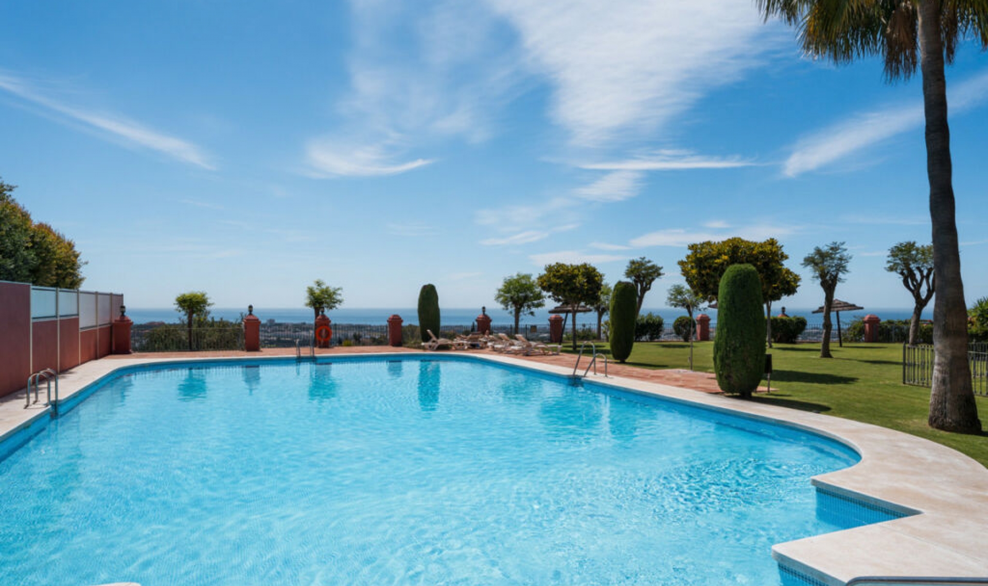 Resale - Apartment -
La Quinta