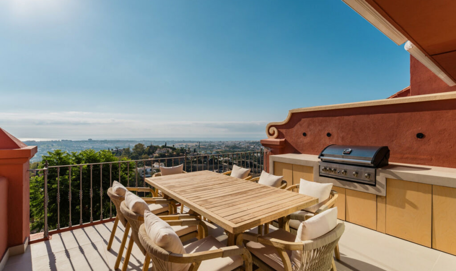 Resale - Apartment -
La Quinta