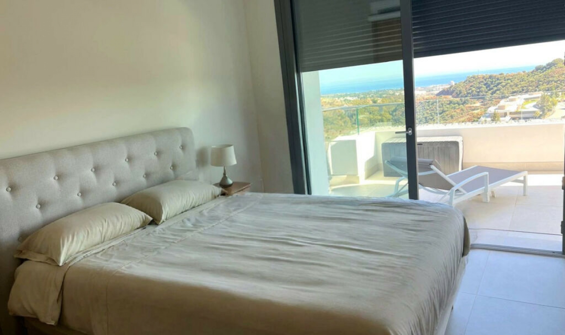 Resale - Apartment -
La Quinta