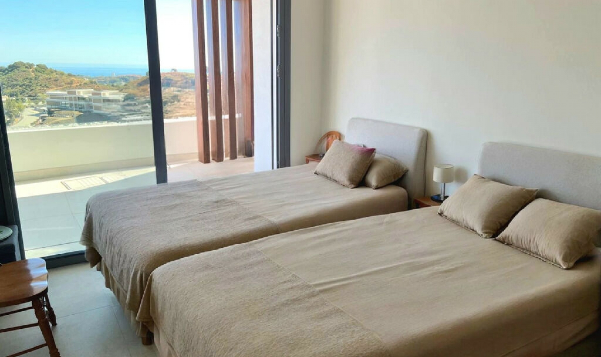 Resale - Apartment -
La Quinta