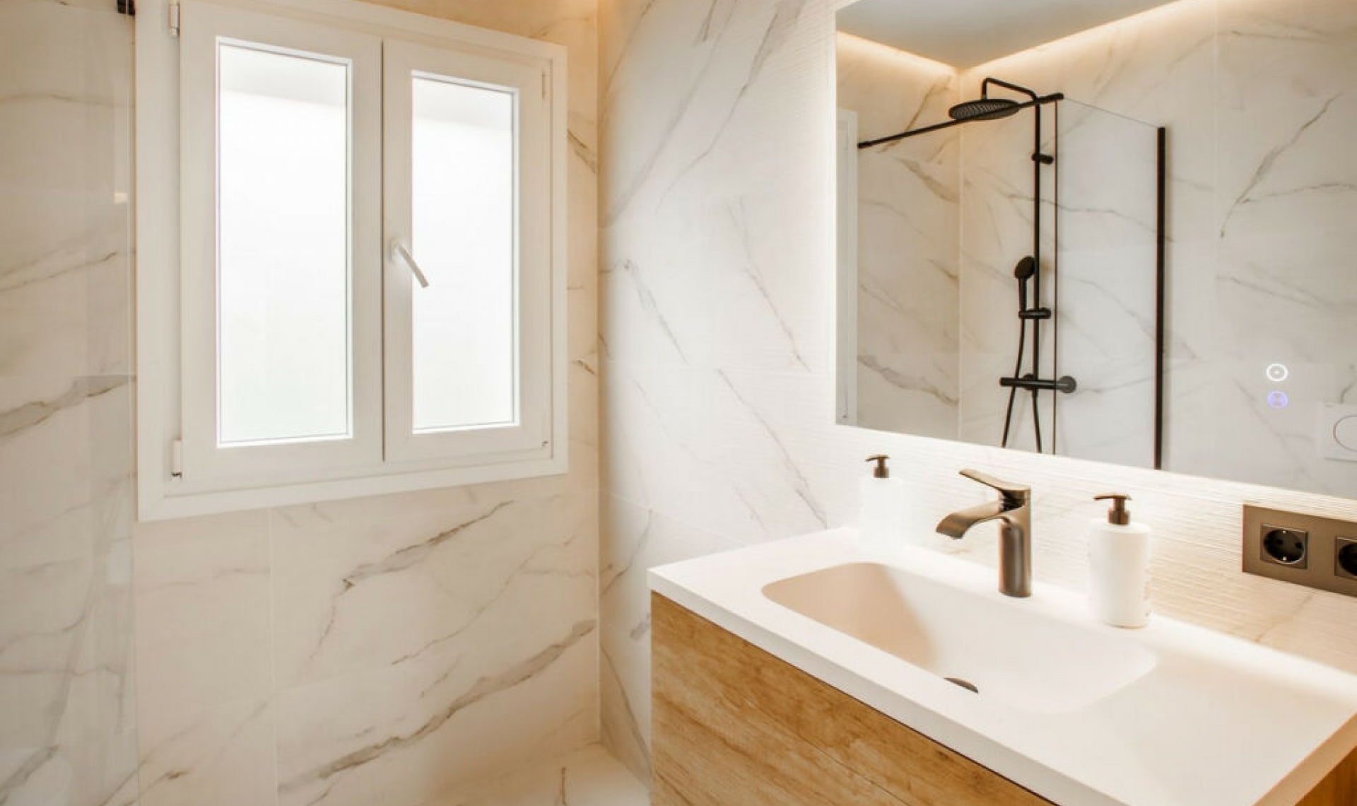 Resale - Apartment -
La Quinta