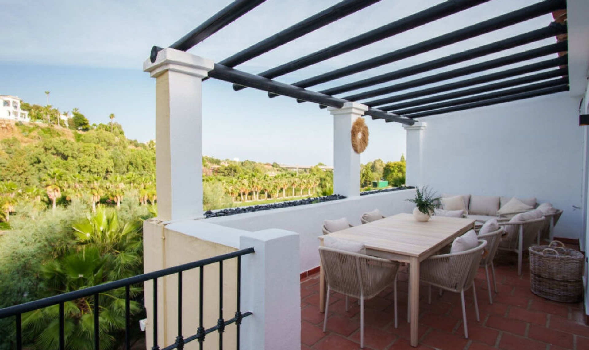 Resale - Apartment -
La Quinta