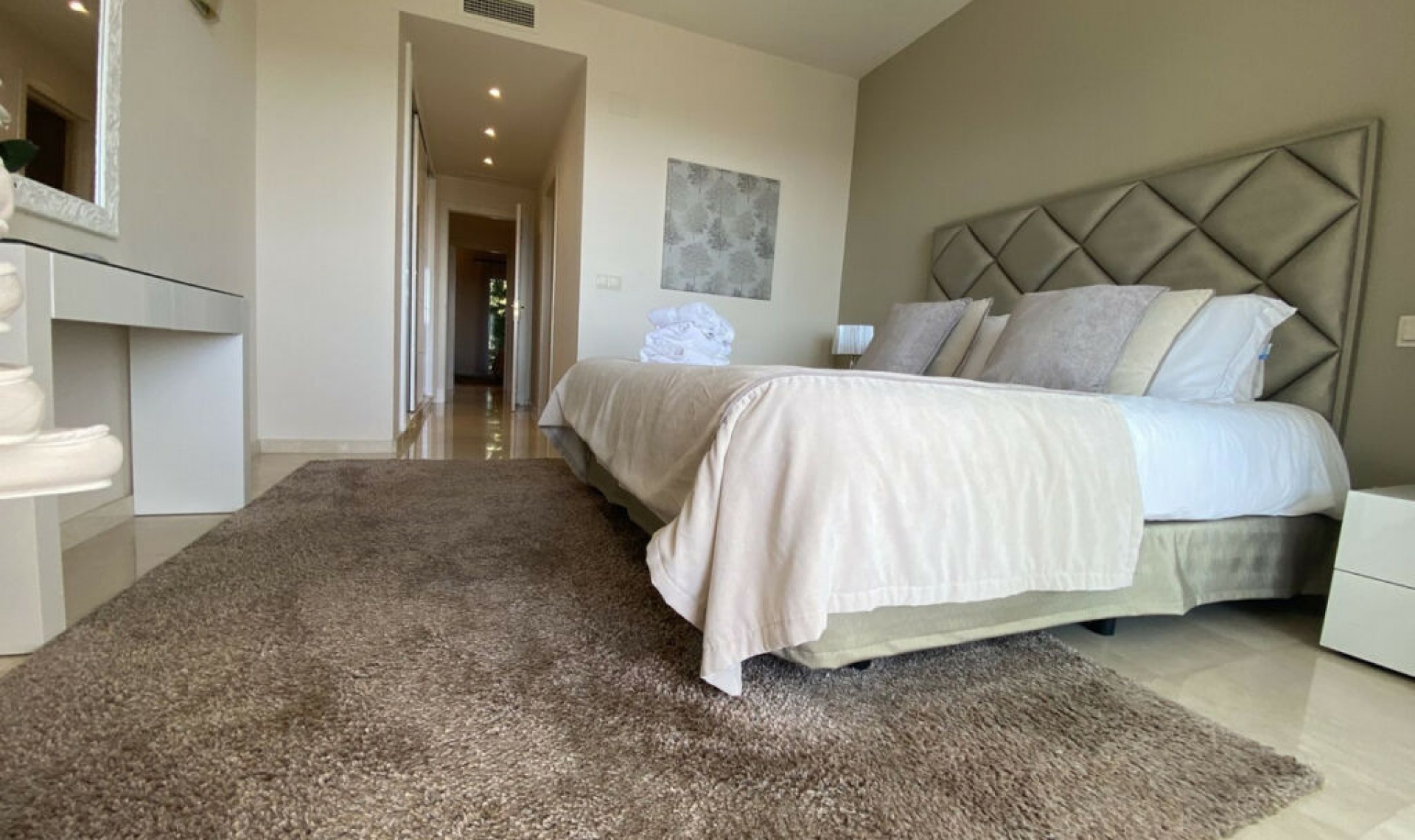 Resale - Apartment -
La Quinta