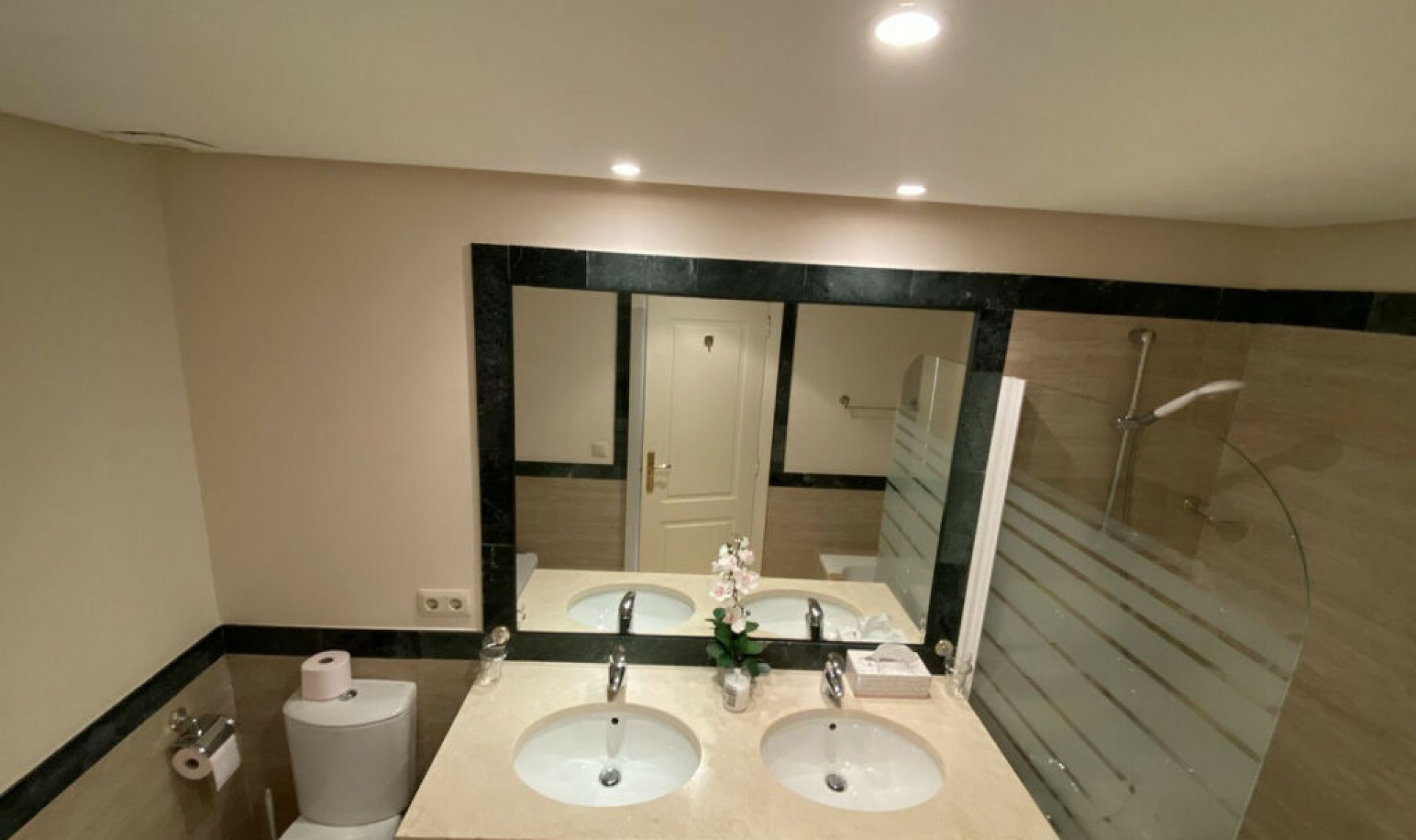 Resale - Apartment -
La Quinta