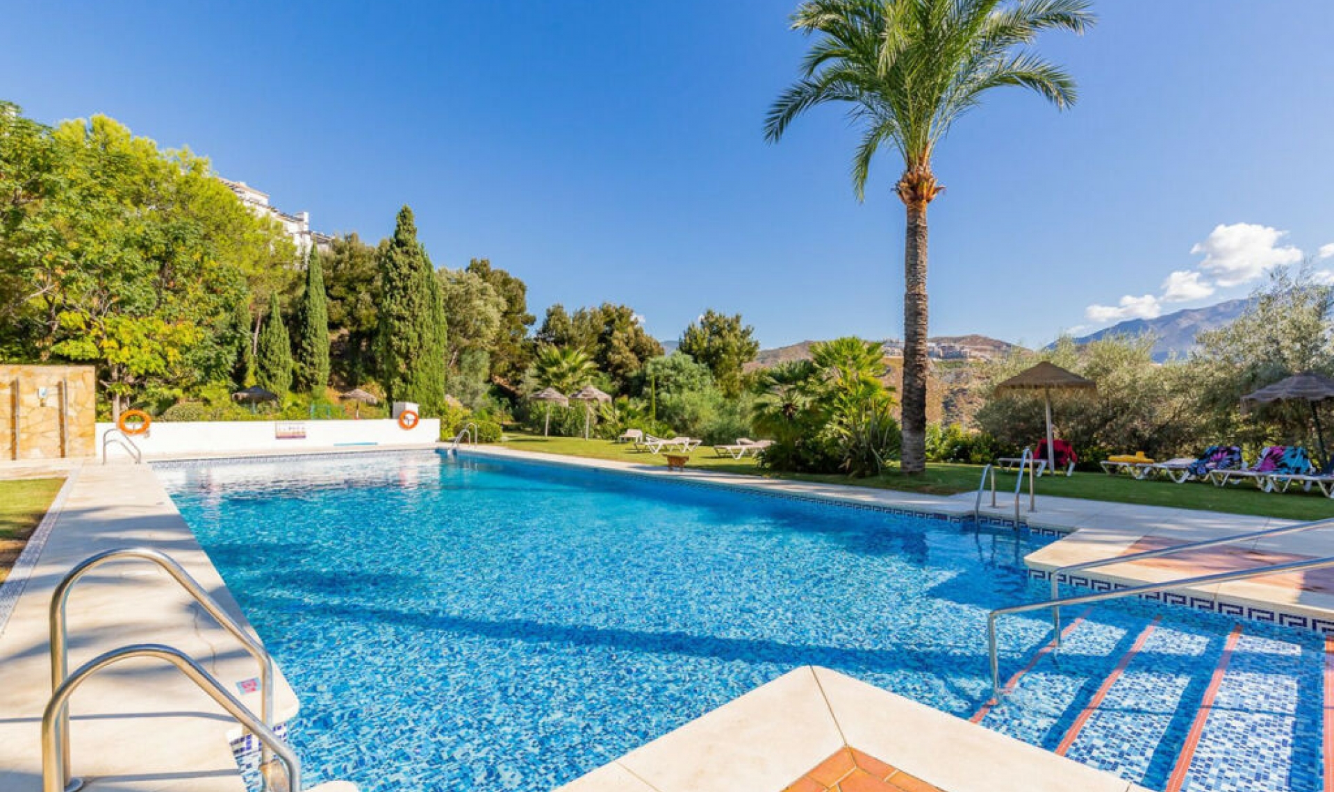 Resale - Apartment -
La Quinta