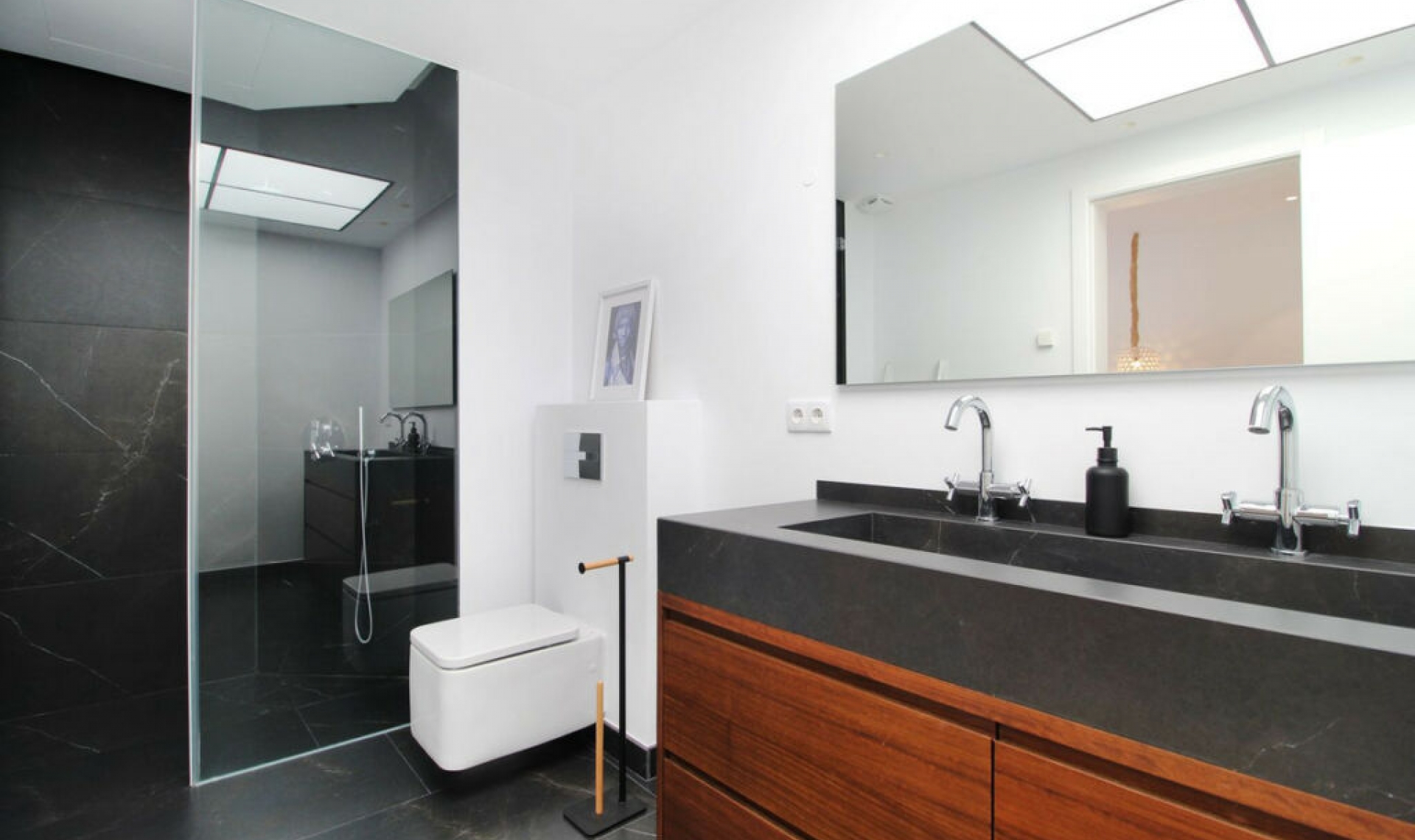 Resale - Apartment -
Las Brisas