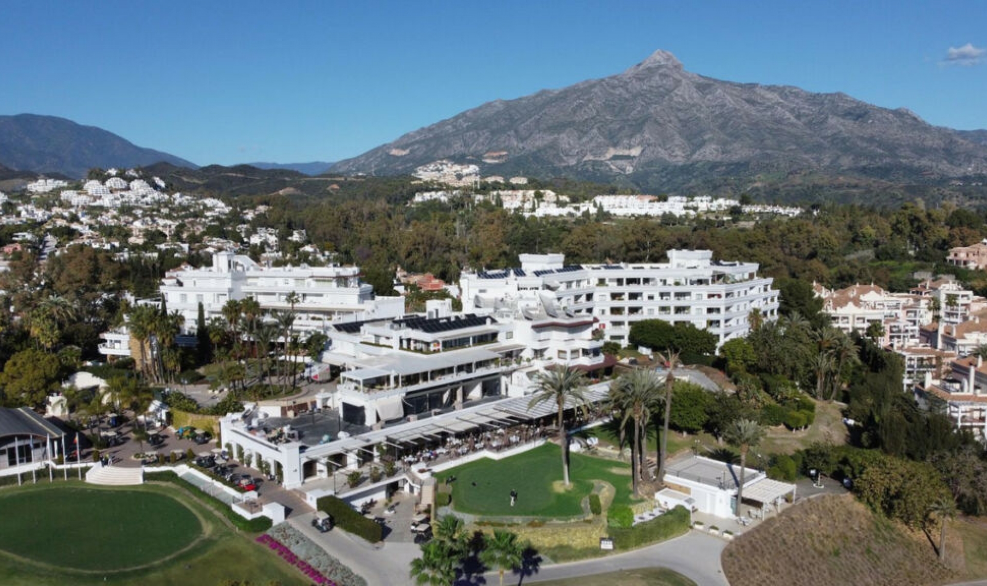 Resale - Apartment -
Las Brisas