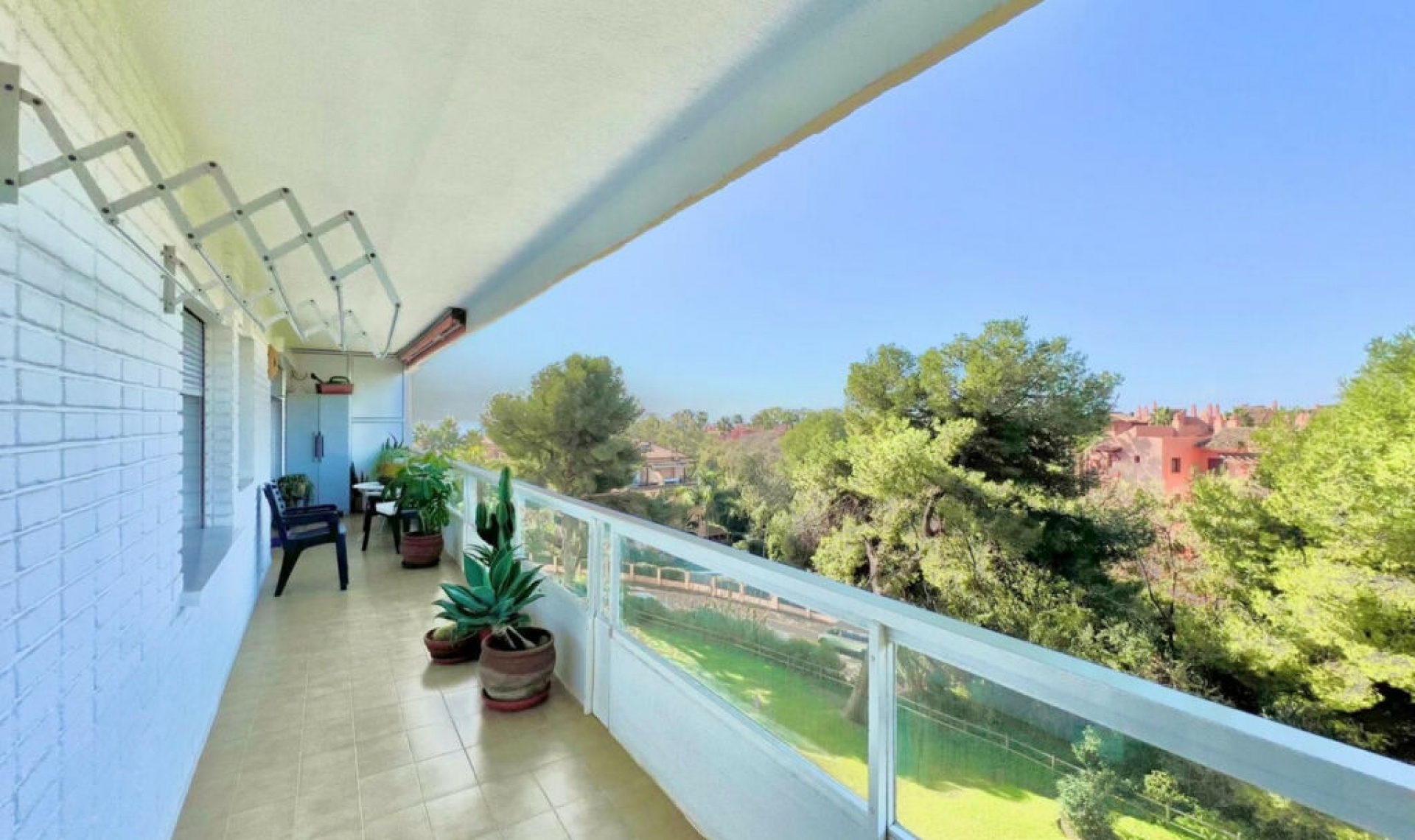 Resale - Apartment -
Las Chapas