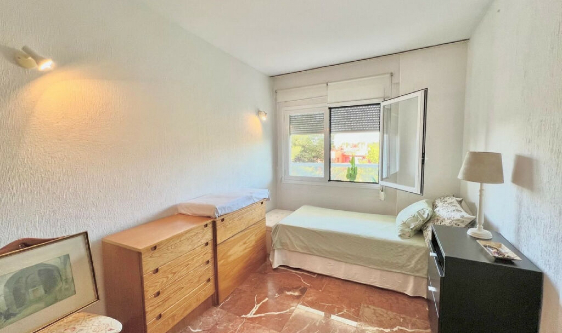 Resale - Apartment -
Las Chapas