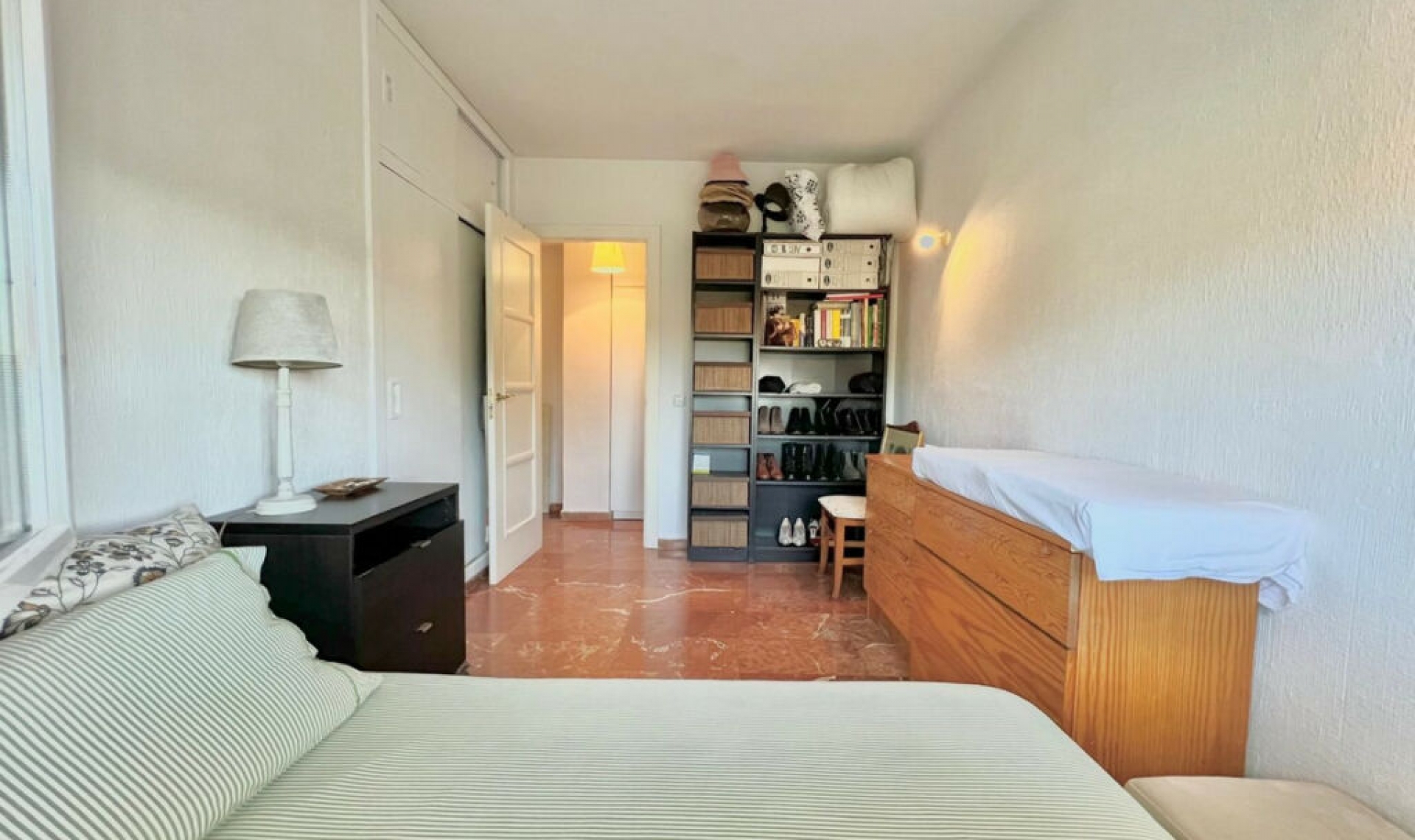 Resale - Apartment -
Las Chapas