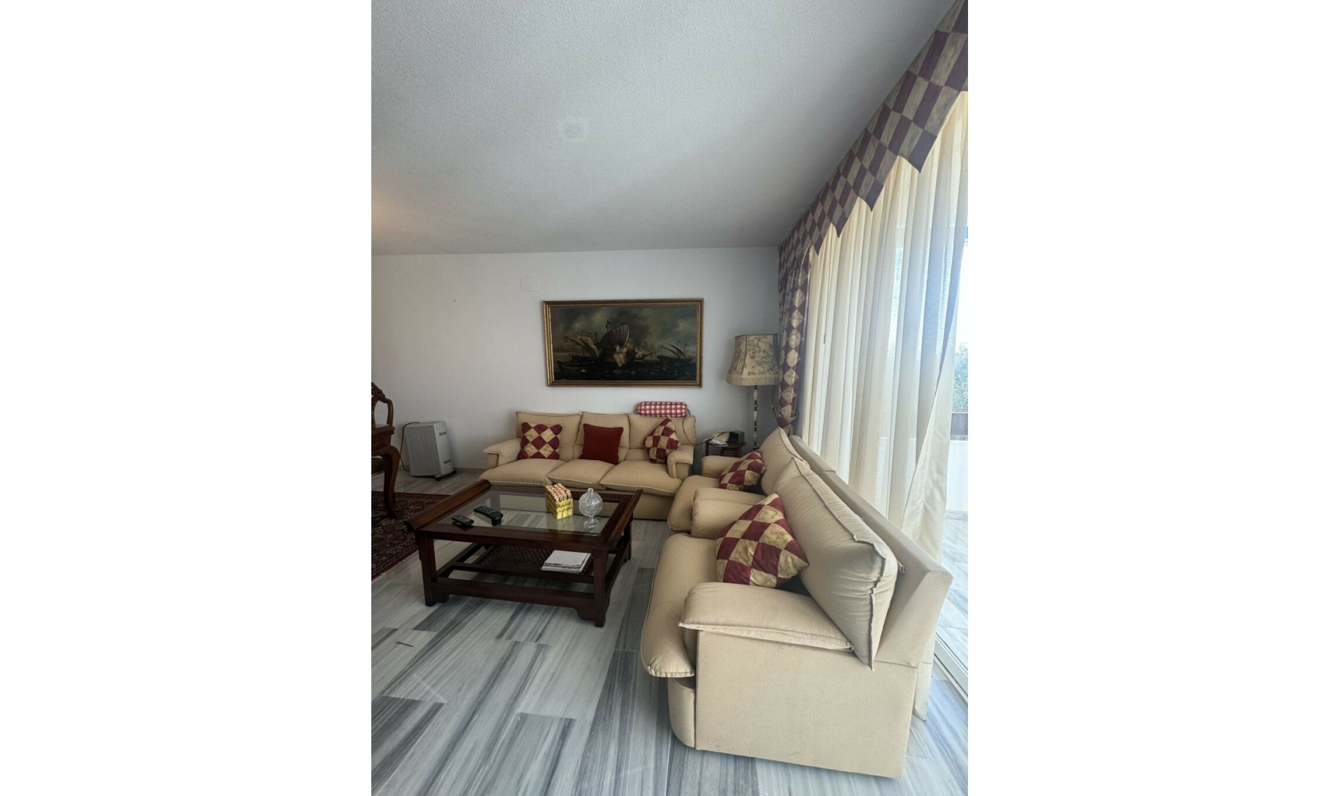 Resale - Apartment -
Las Chapas