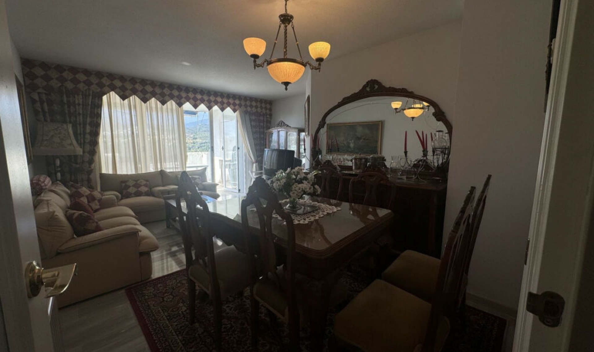 Resale - Apartment -
Las Chapas